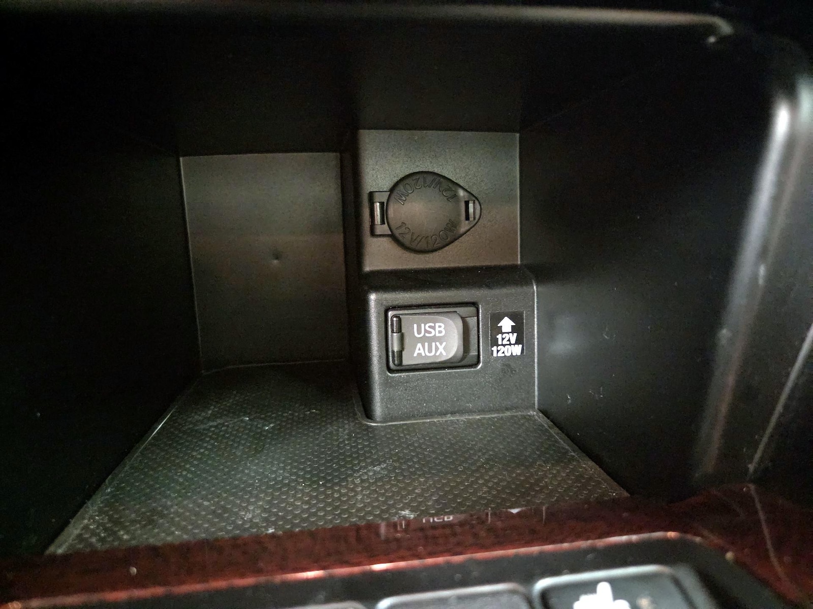 2014 Toyota Camry XLE - Photo 19