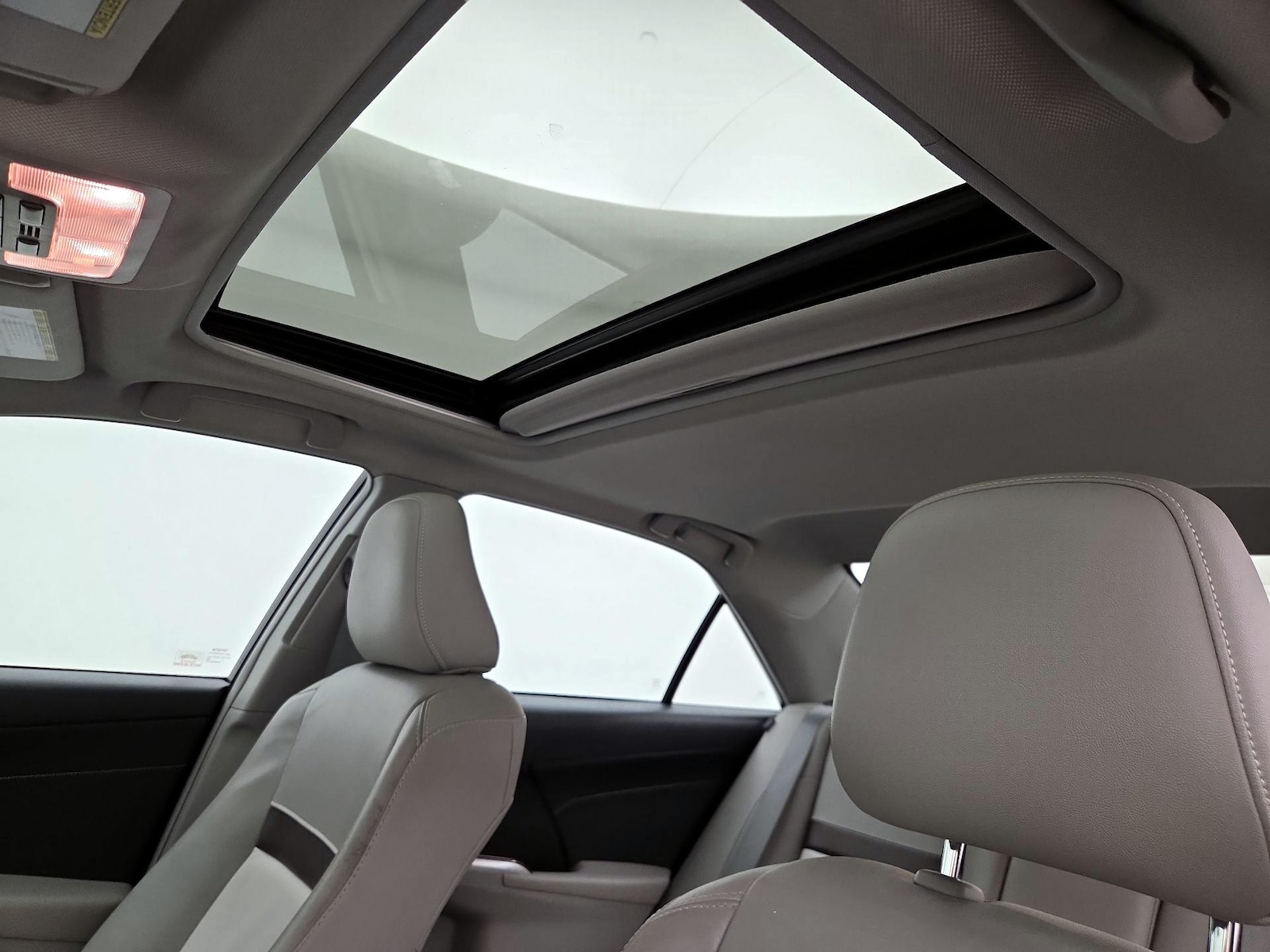 2014 Toyota Camry XLE - Photo 20