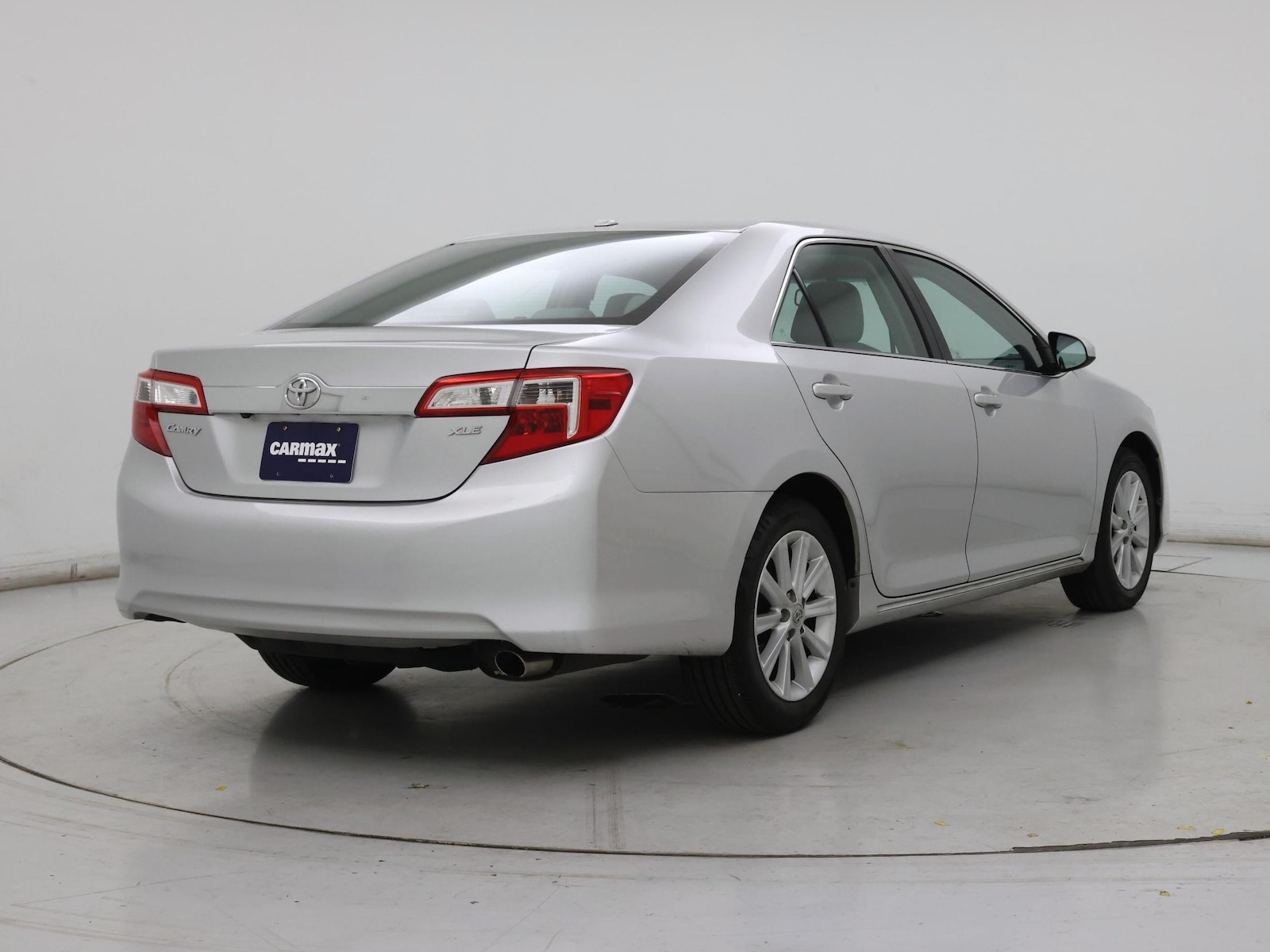 2014 Toyota Camry XLE - Photo 9