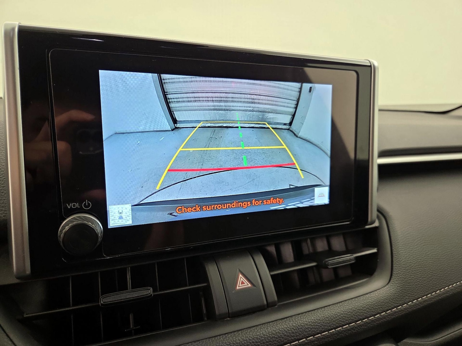 2023 Toyota RAV4 XLE - Photo 15