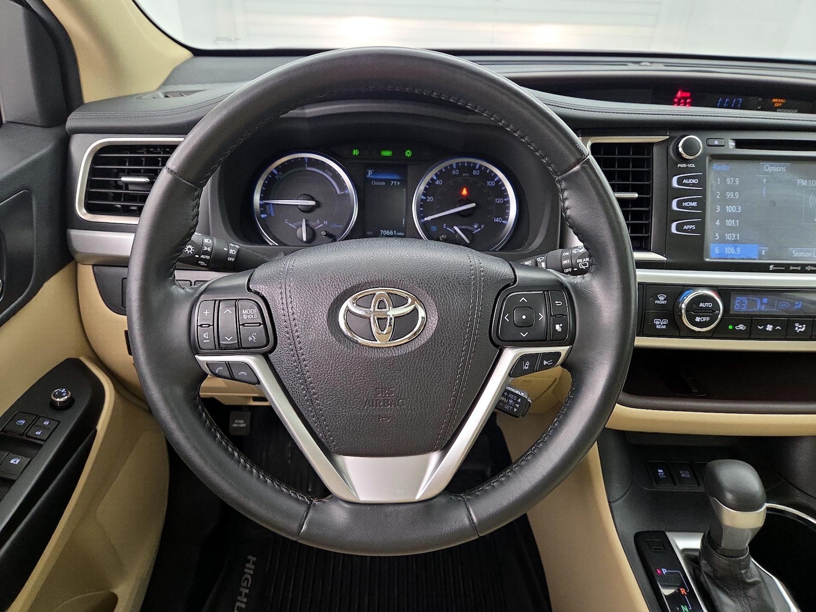 2019 Toyota Highlander XLE - Photo 11