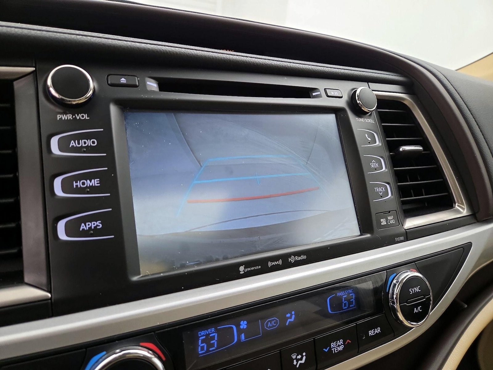 2019 Toyota Highlander XLE - Photo 16