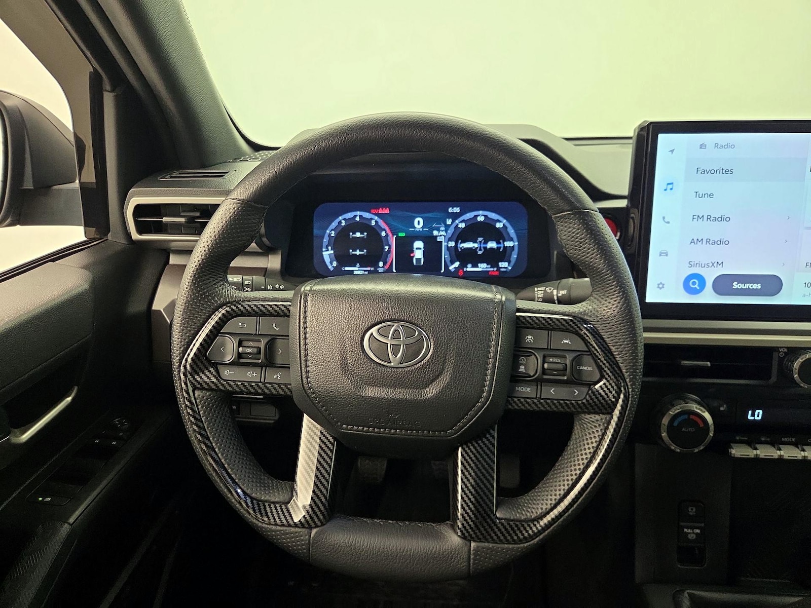 2024 Toyota Tacoma TRD Off Road - Photo 11