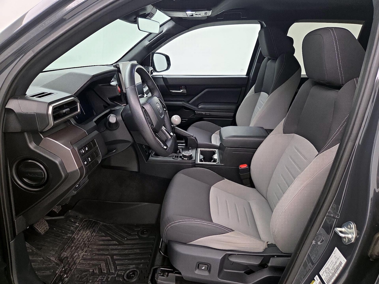 2024 Toyota Tacoma TRD Off Road - Photo 12