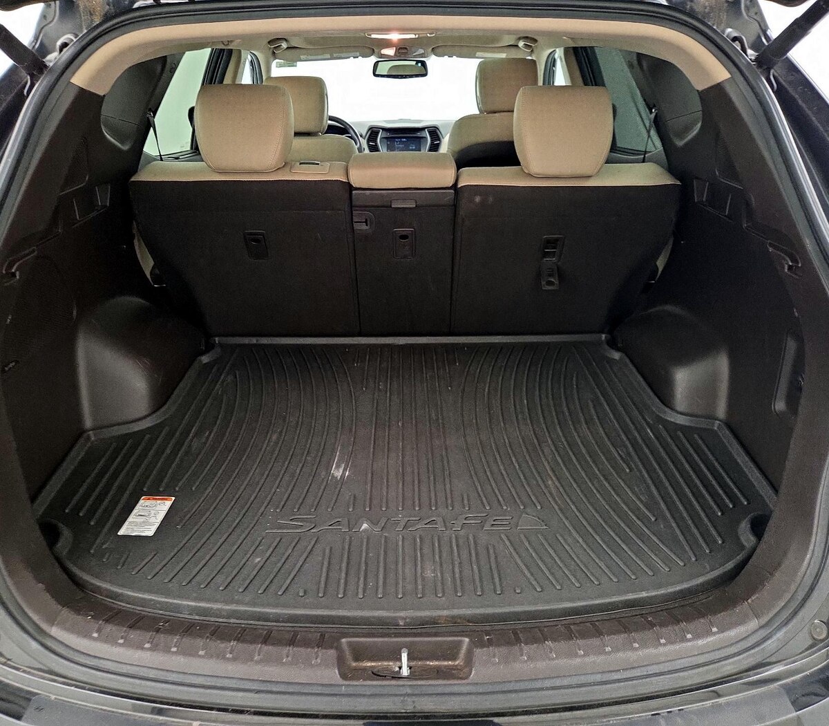 Trunk/Cargo (Seats Up)