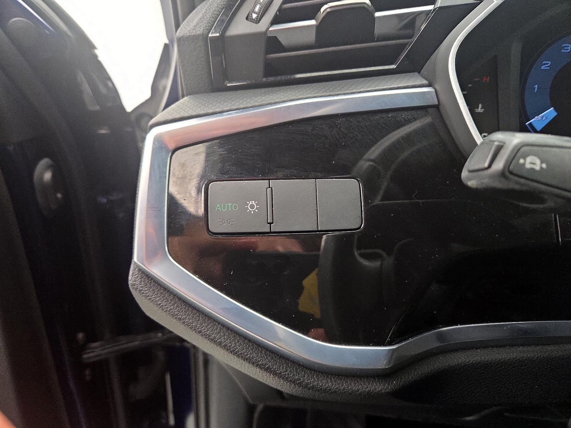 Thumbnail: 2022 Audi Q3 - 13