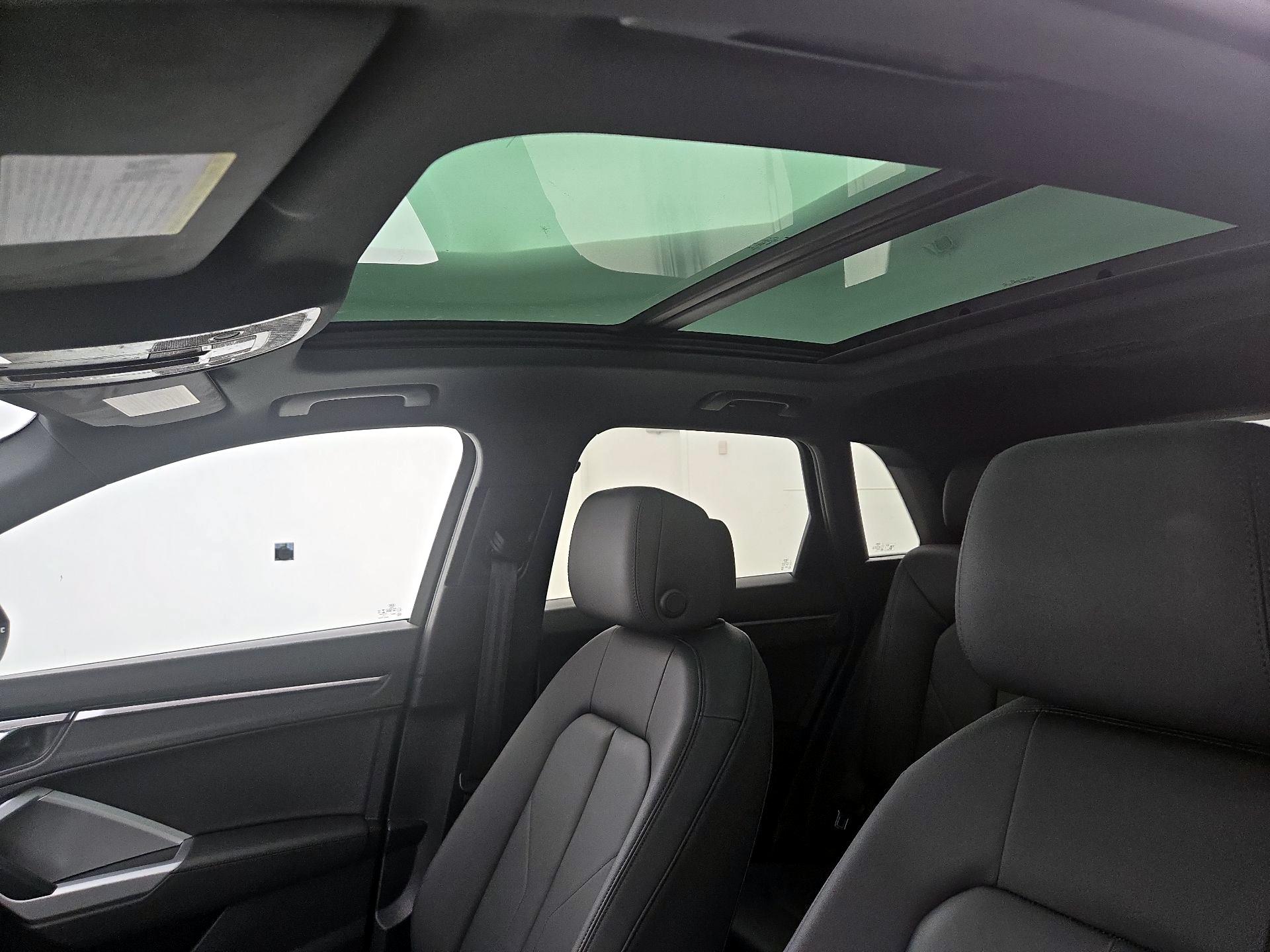 Thumbnail: 2022 Audi Q3 - 19