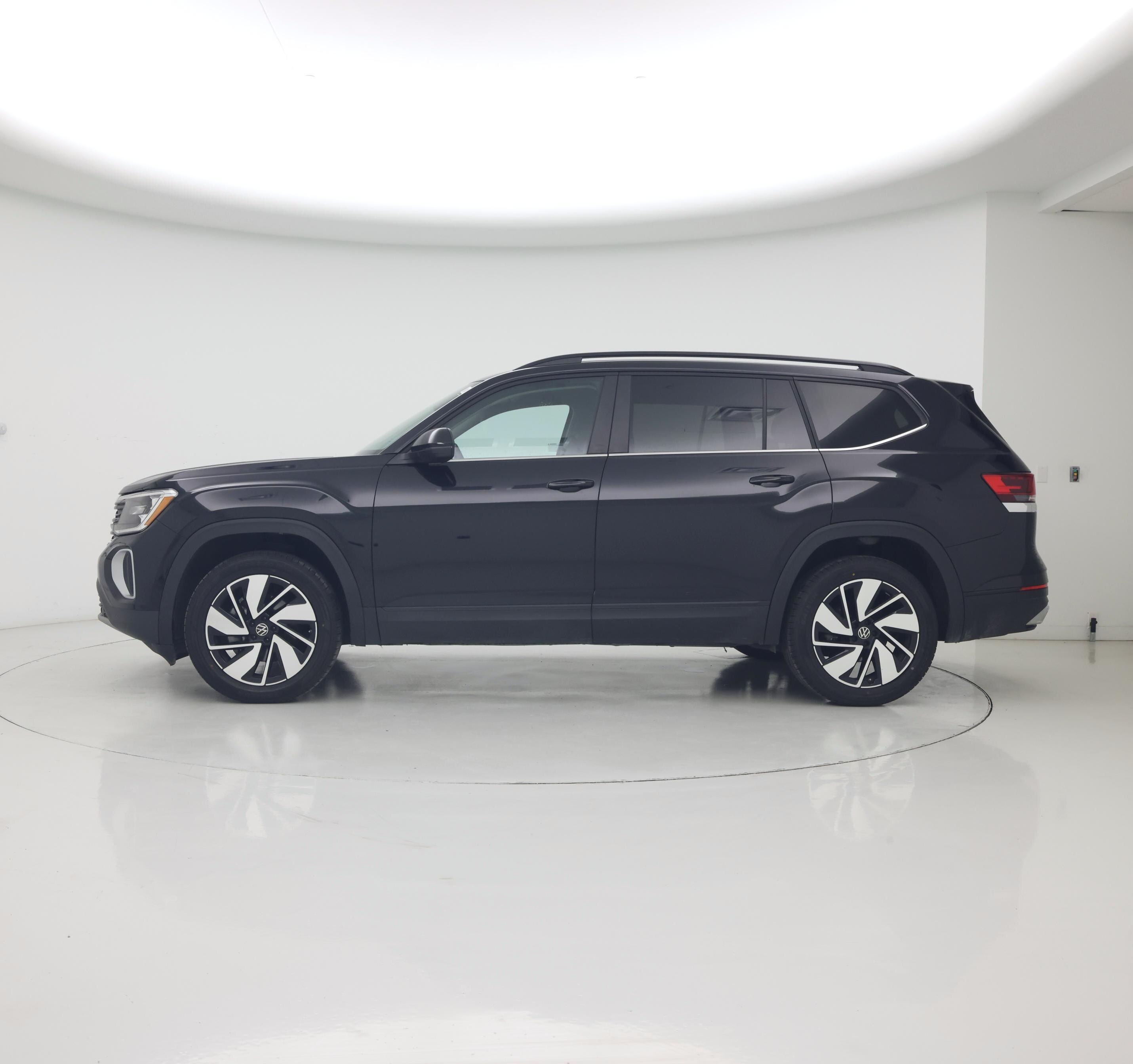 Thumbnail: 2024 Volkswagen Atlas - 3