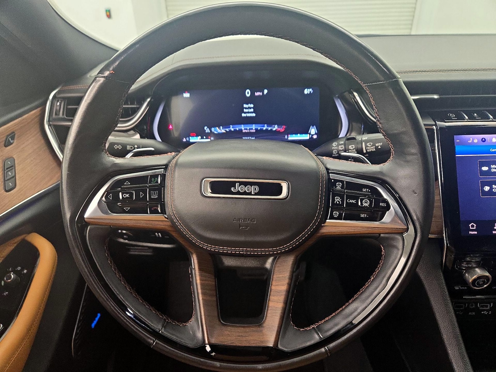 2023 Jeep Grand Cherokee Summit - Photo 11