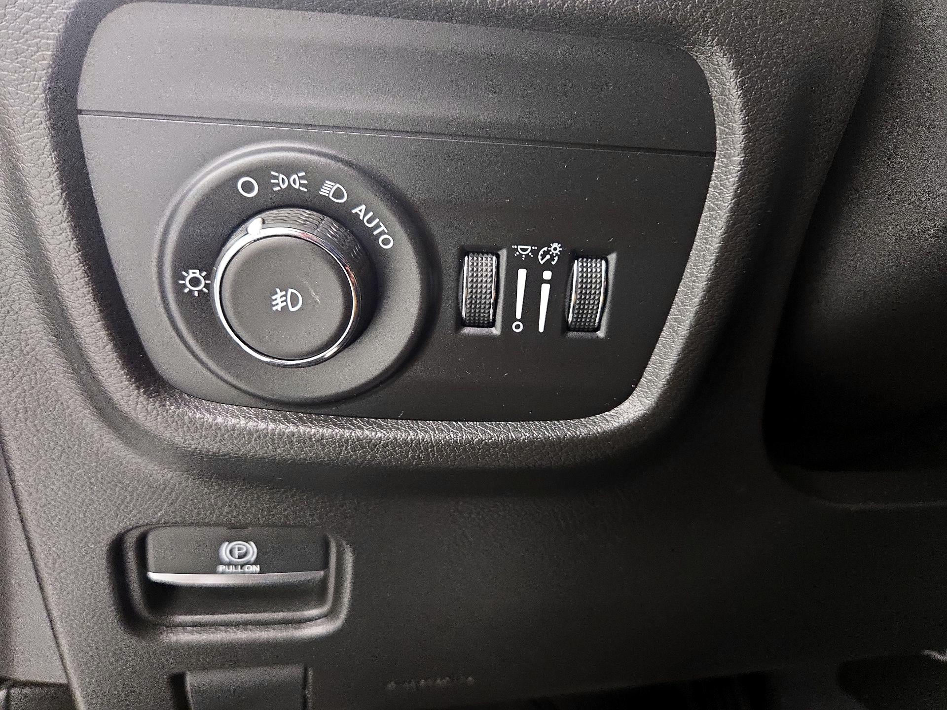 Thumbnail: 2023 Jeep Grand Cherokee - 13