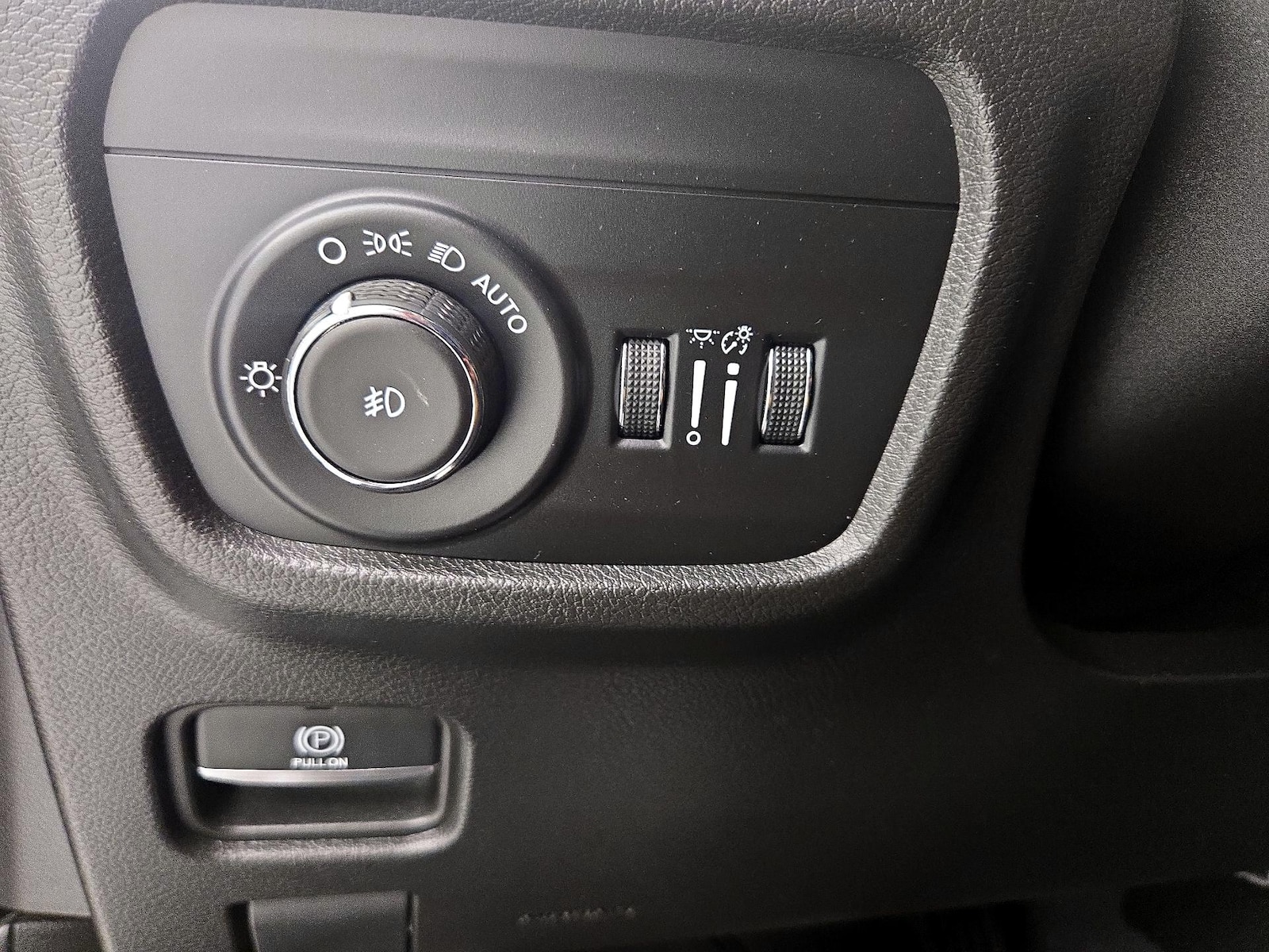 2023 Jeep Grand Cherokee Summit - Photo 14