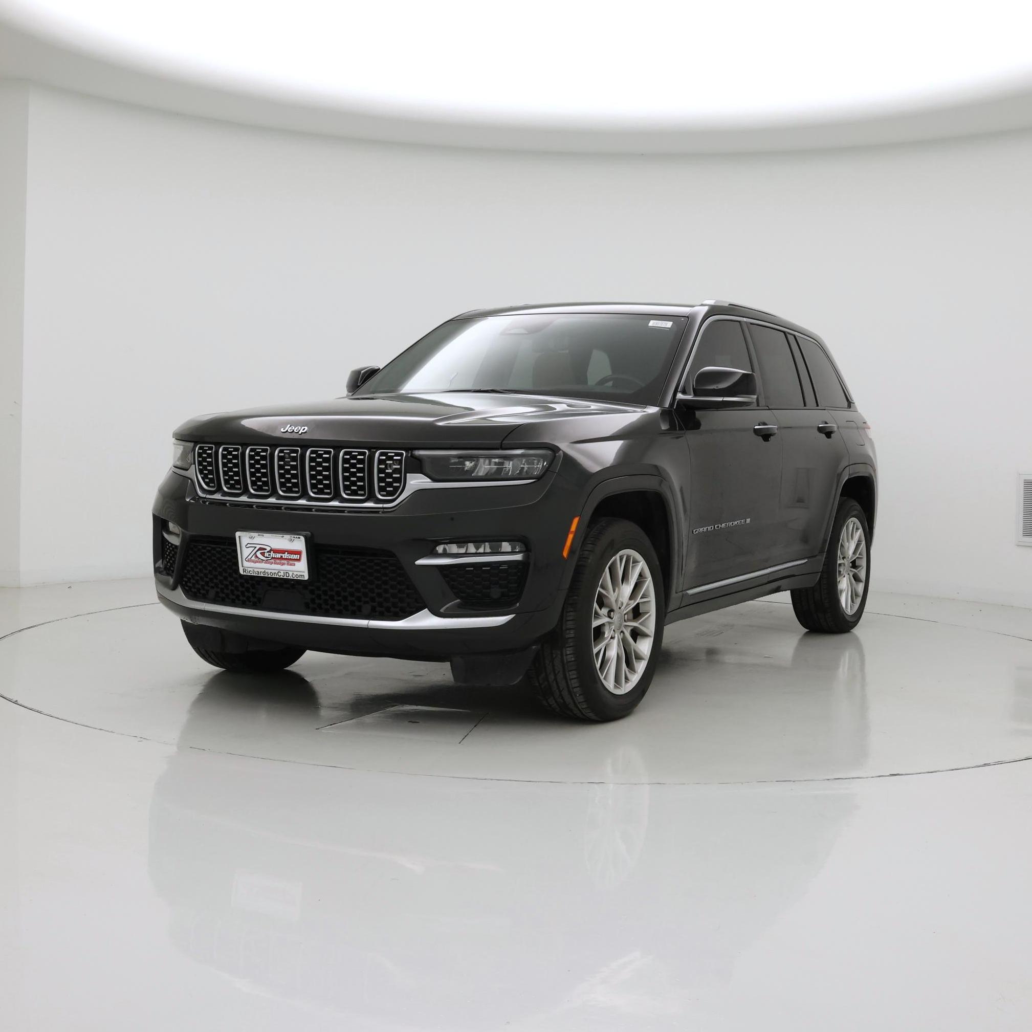 Thumbnail: 2023 Jeep Grand Cherokee - 4