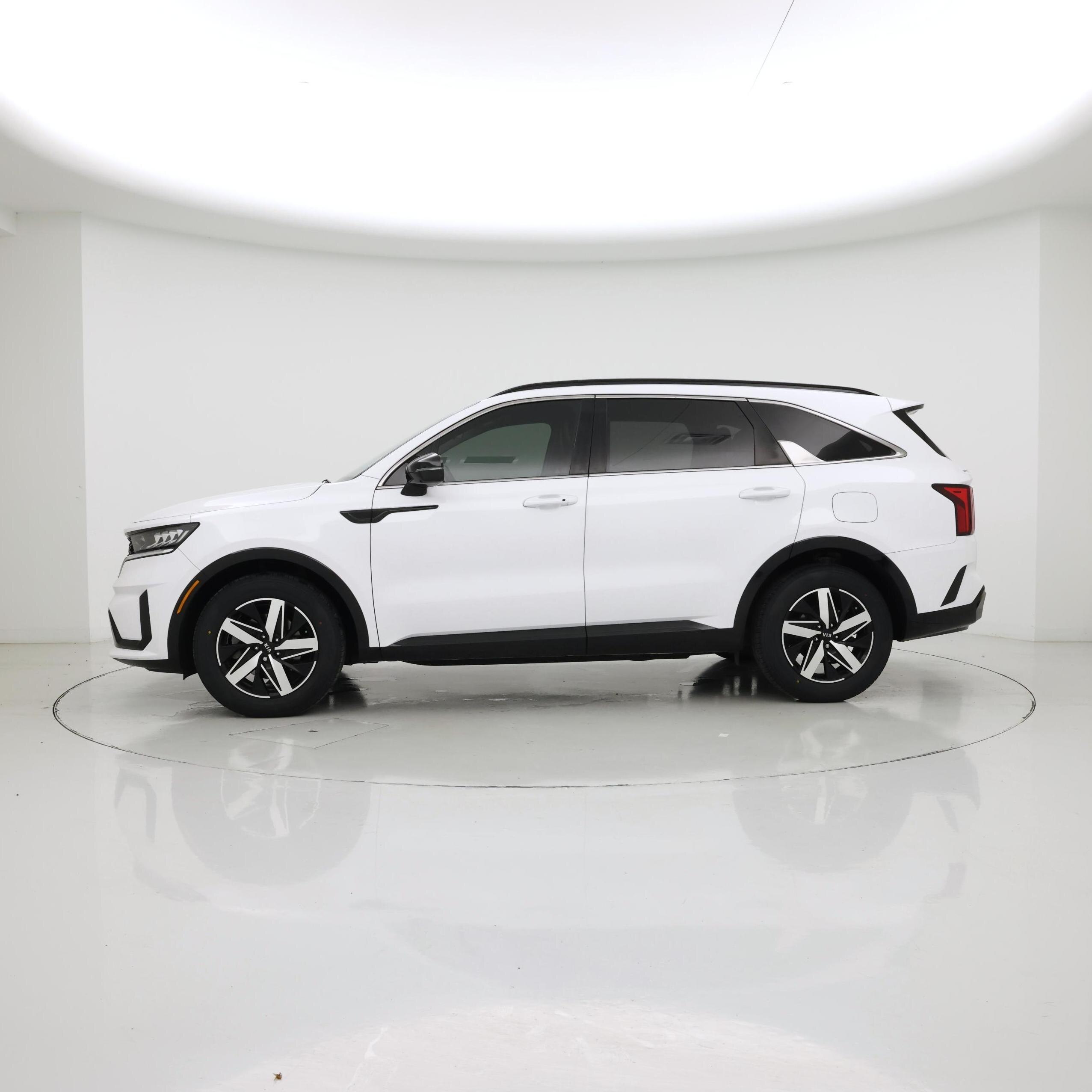 Thumbnail: 2021 Kia Sorento - 3
