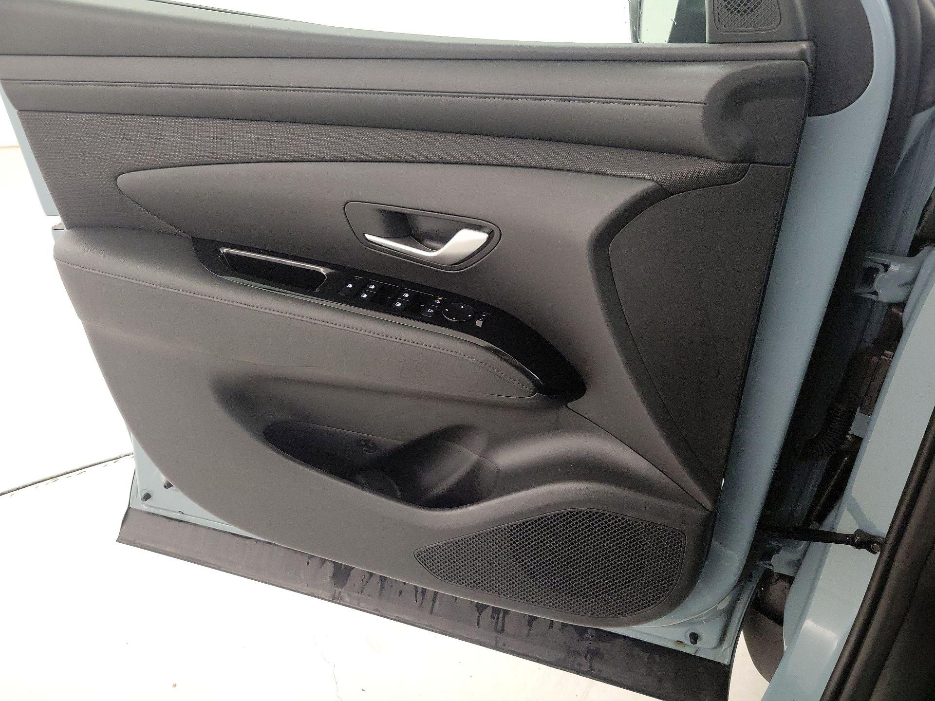 Thumbnail: 2025 Hyundai Santa Cruz - 12