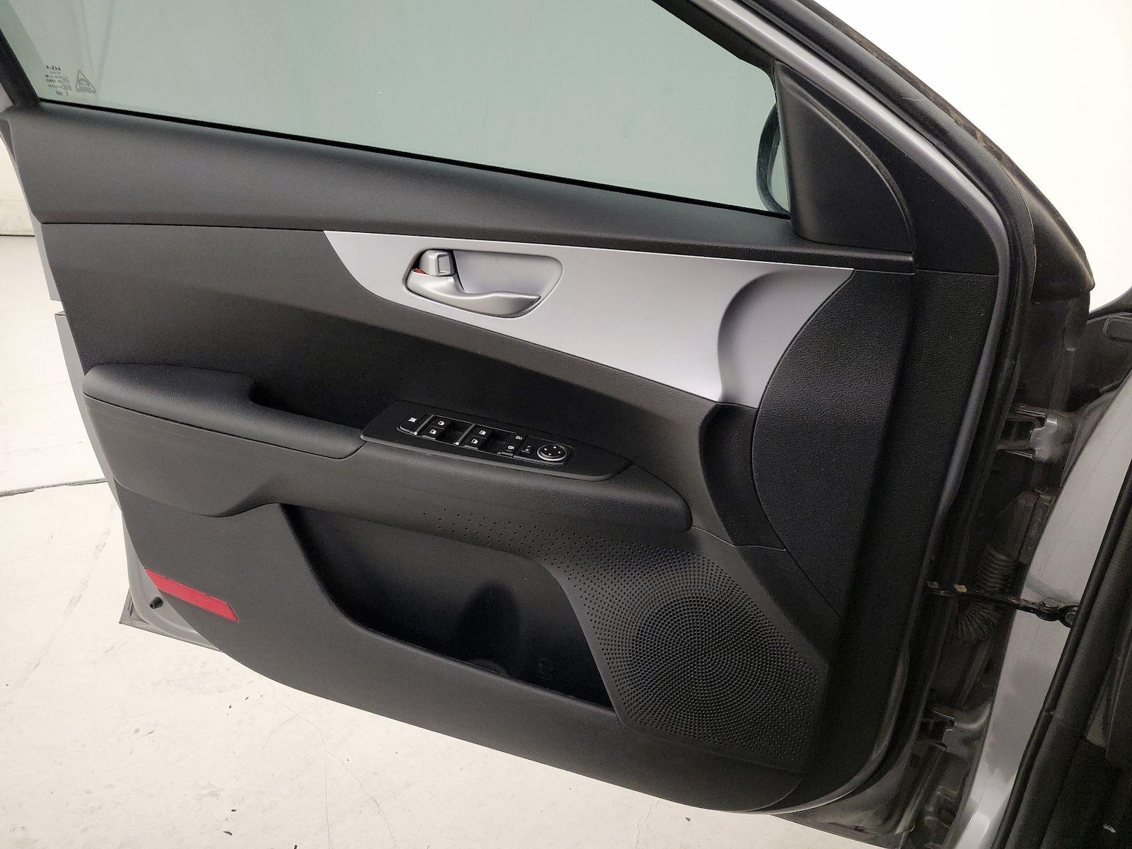 2024 Kia Forte LXS - Photo 13