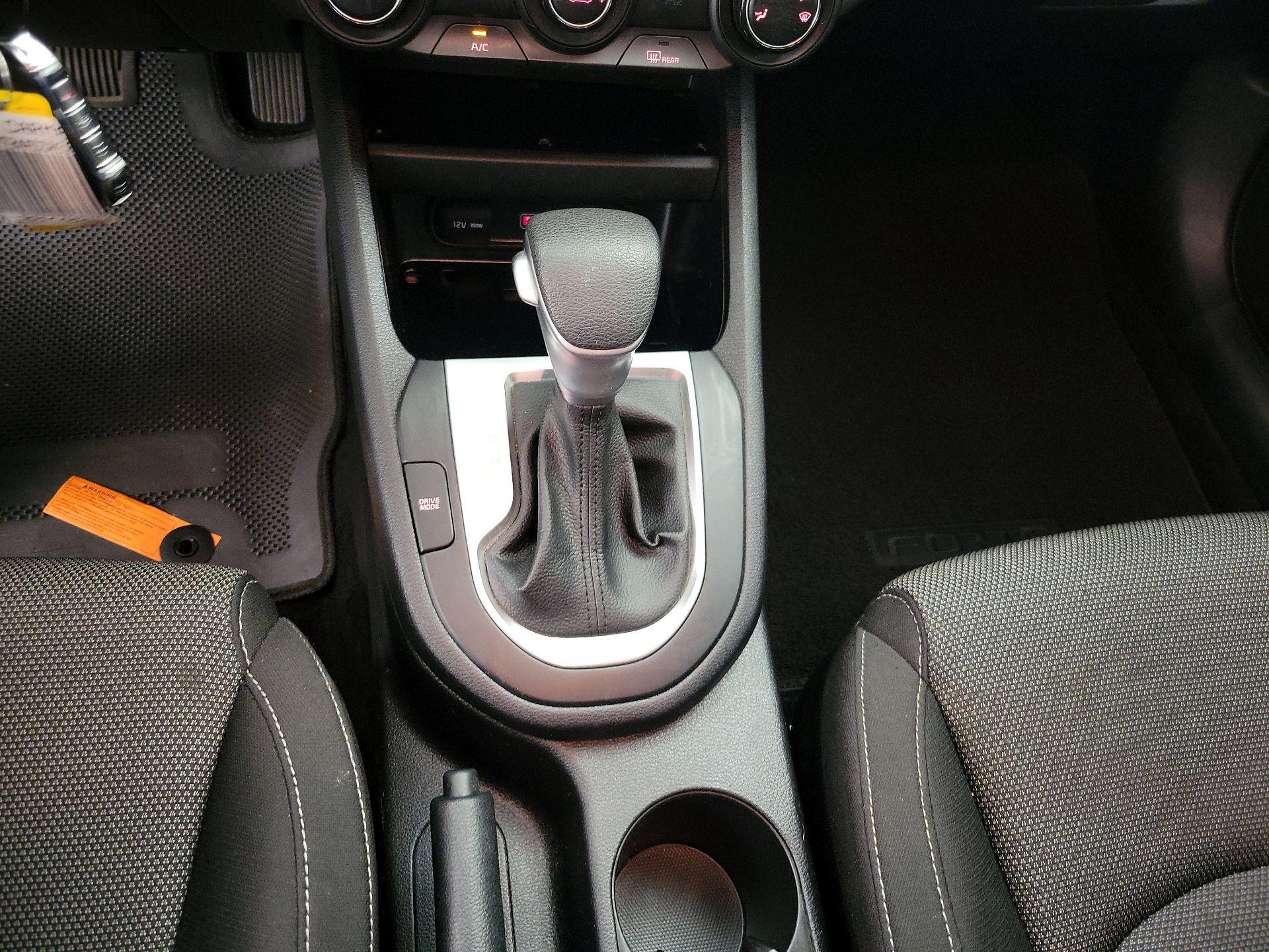 Thumbnail: 2024 Kia Forte - 17