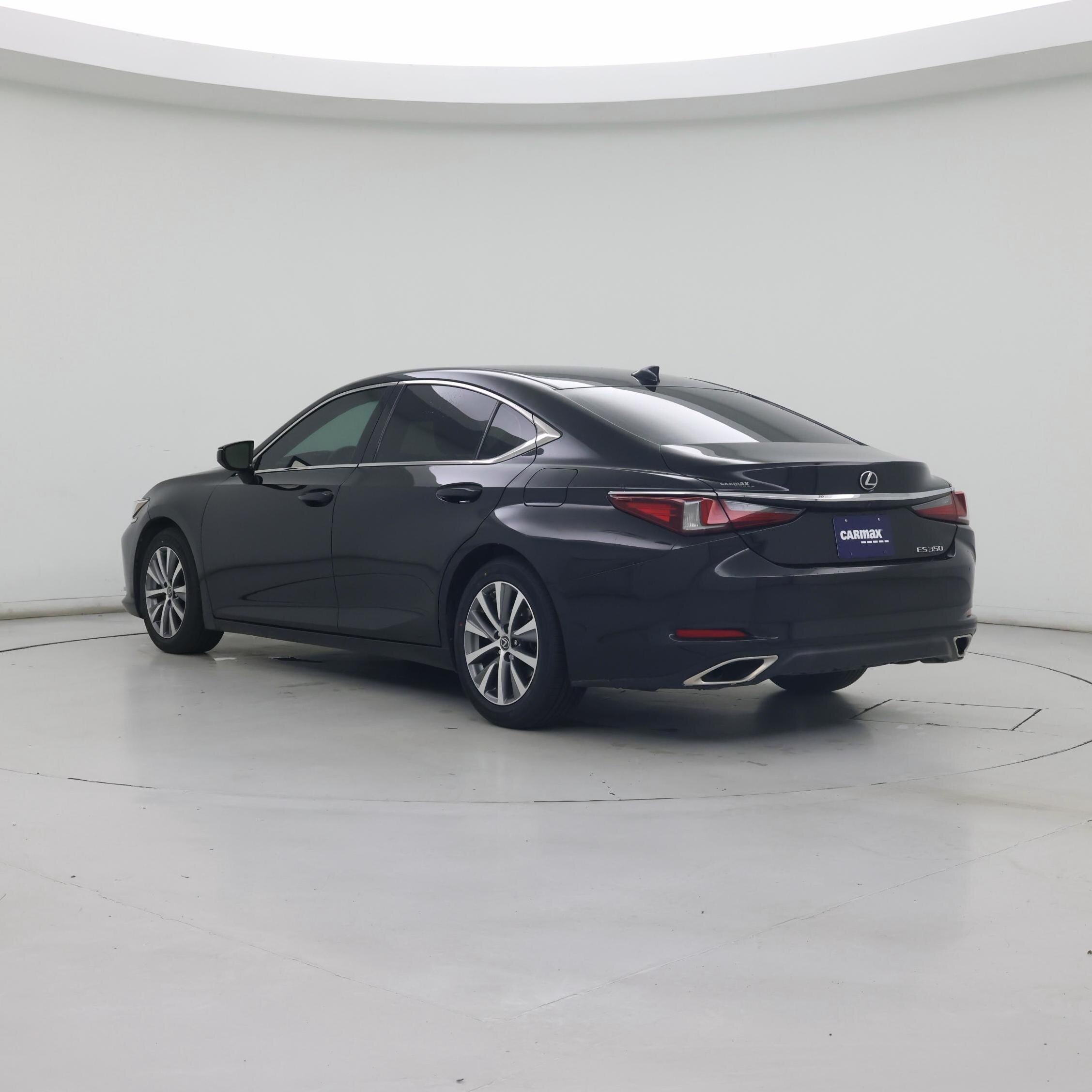 Thumbnail: 2019 Lexus ES - 2