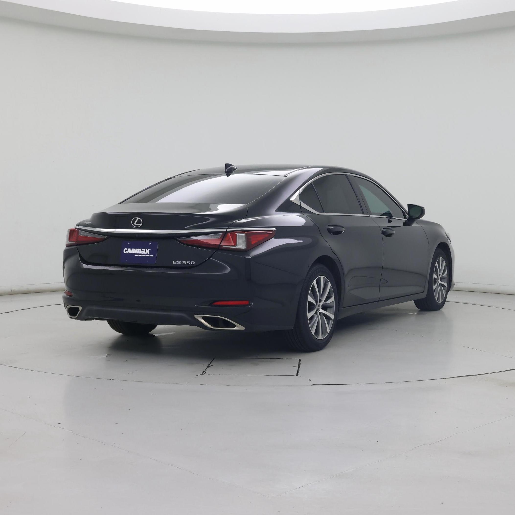 Thumbnail: 2019 Lexus ES - 8