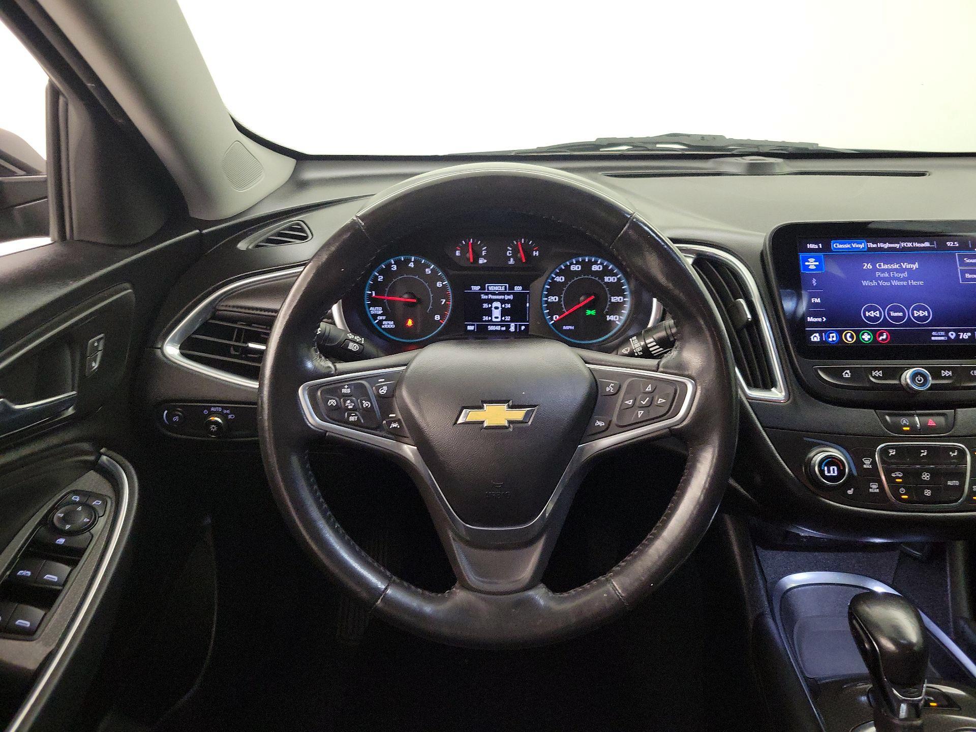 Thumbnail: 2021 Chevrolet Malibu - 10