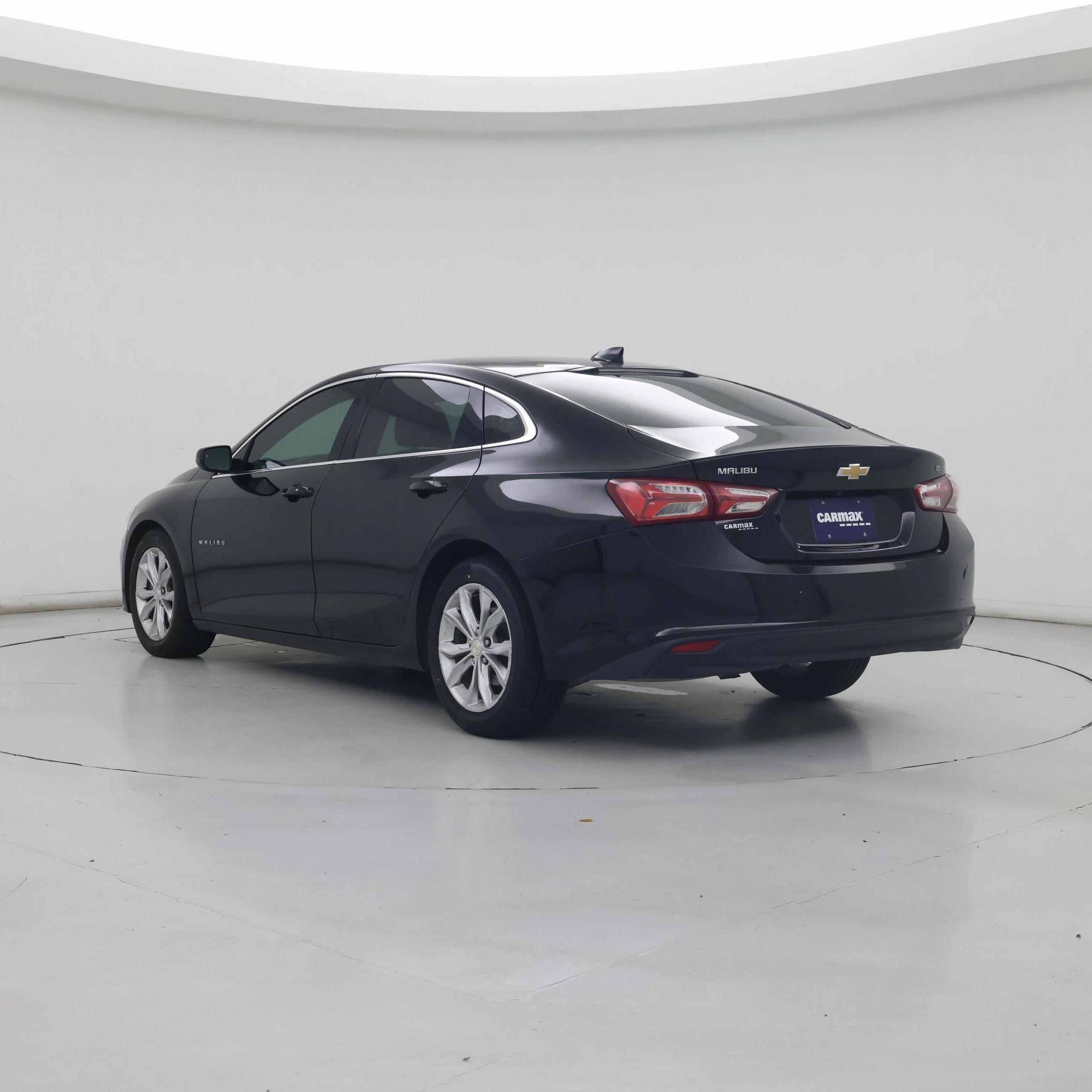 Thumbnail: 2021 Chevrolet Malibu - 2