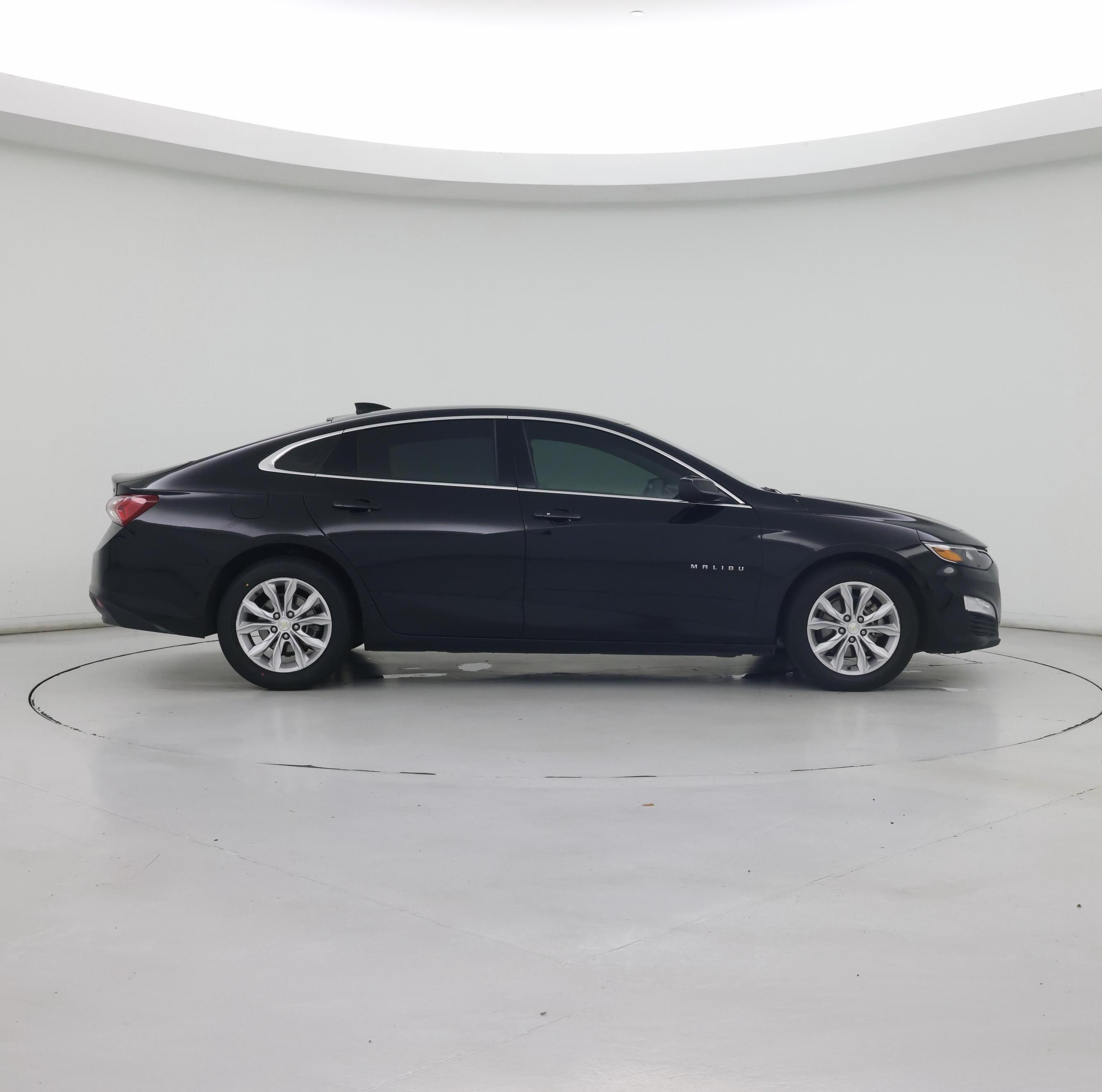 Thumbnail: 2021 Chevrolet Malibu - 7