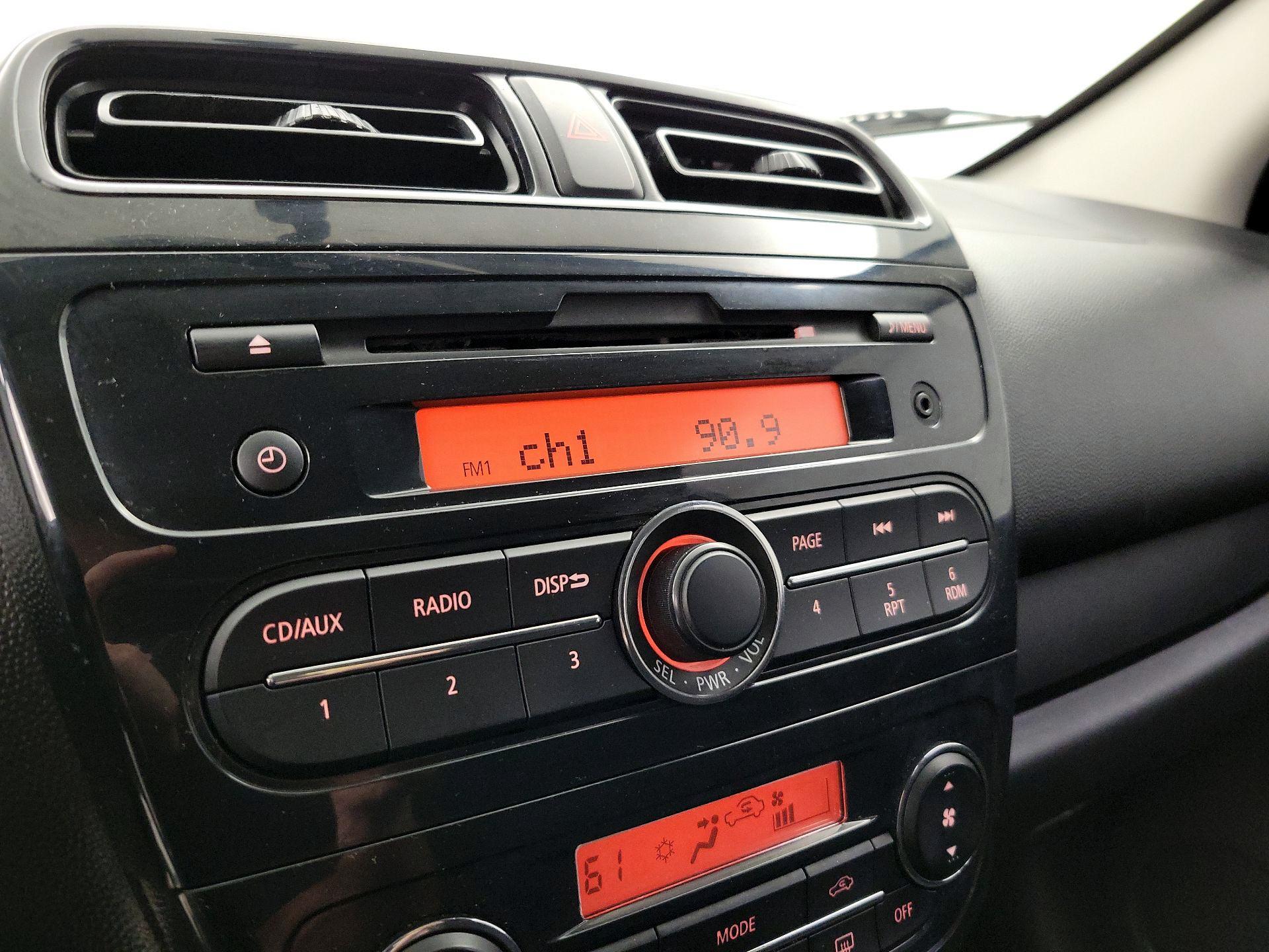 Thumbnail: 2015 Mitsubishi Mirage - 14
