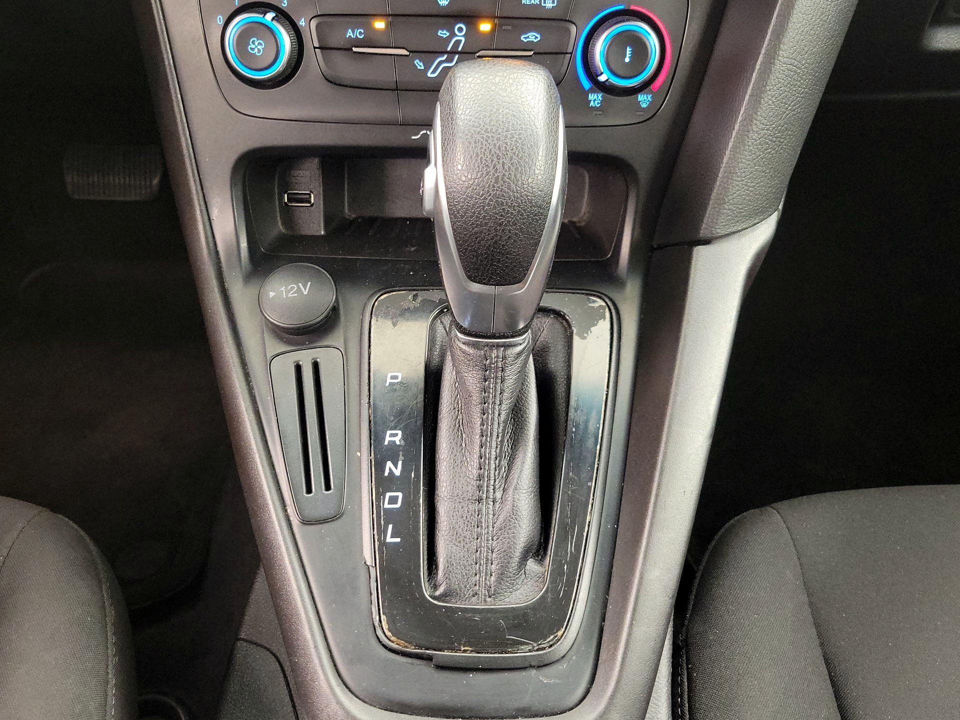 Thumbnail: 2018 Ford Focus - 17