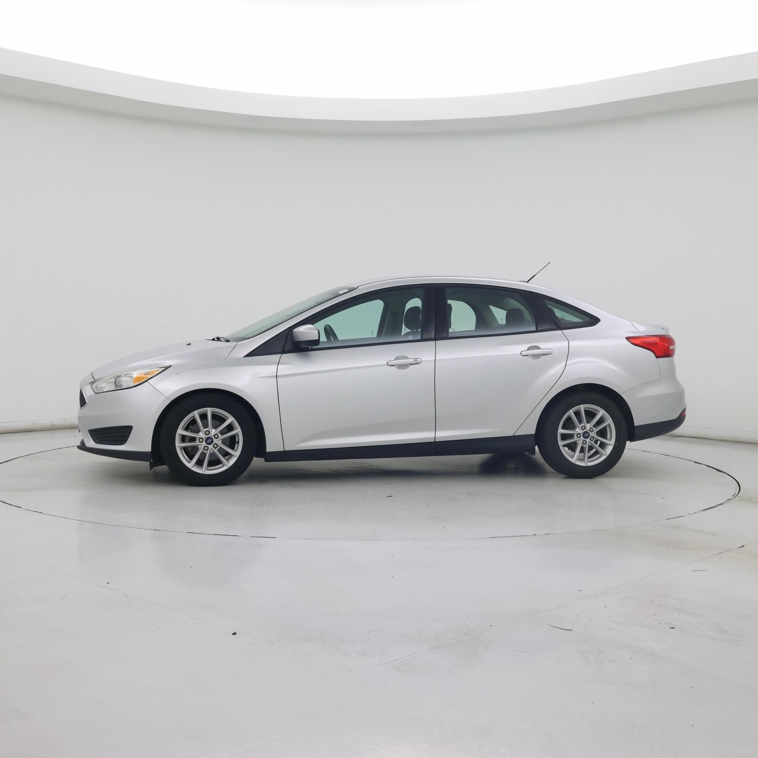 Thumbnail: 2018 Ford Focus - 3