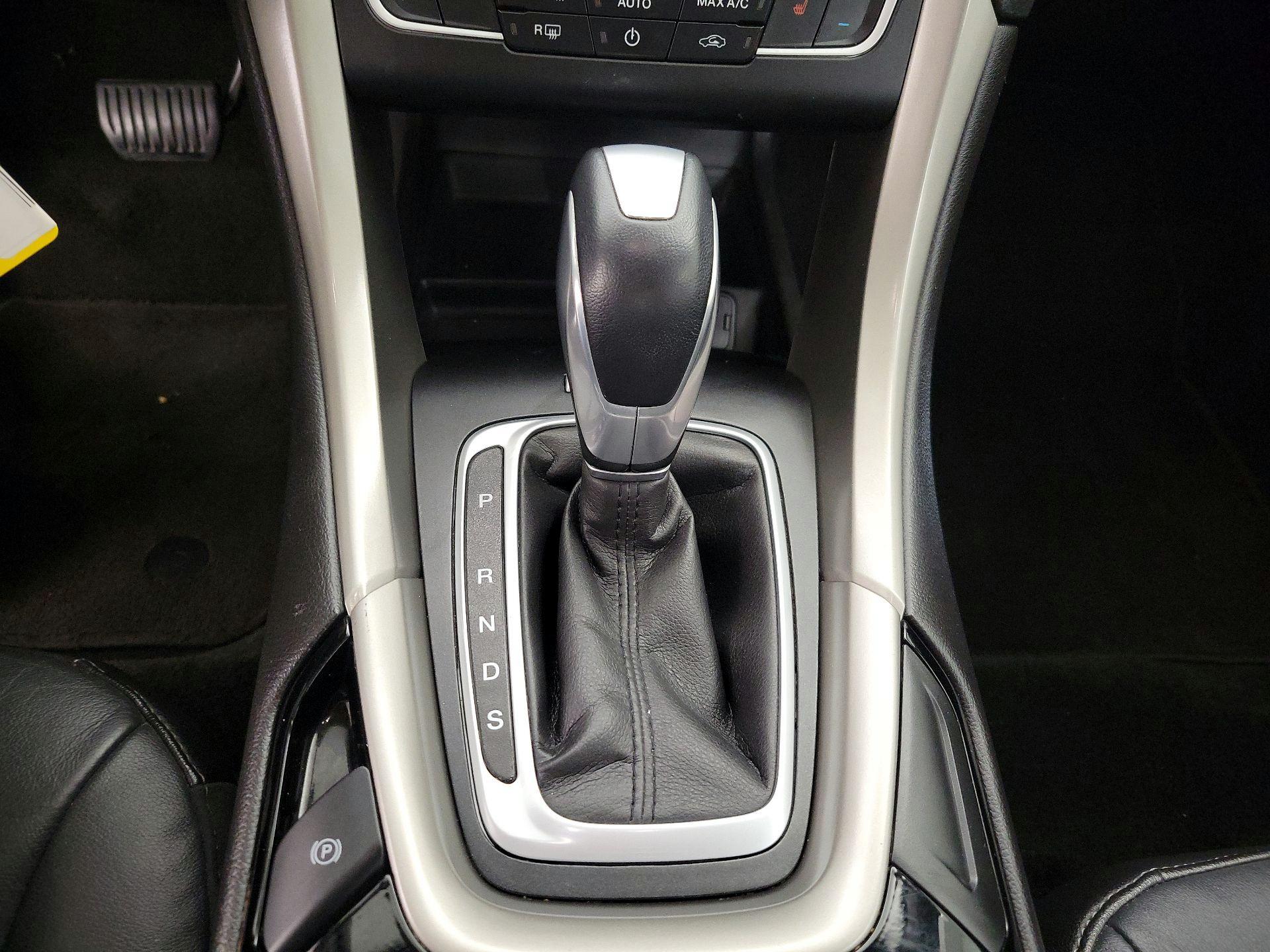 Thumbnail: 2016 Ford Fusion - 18
