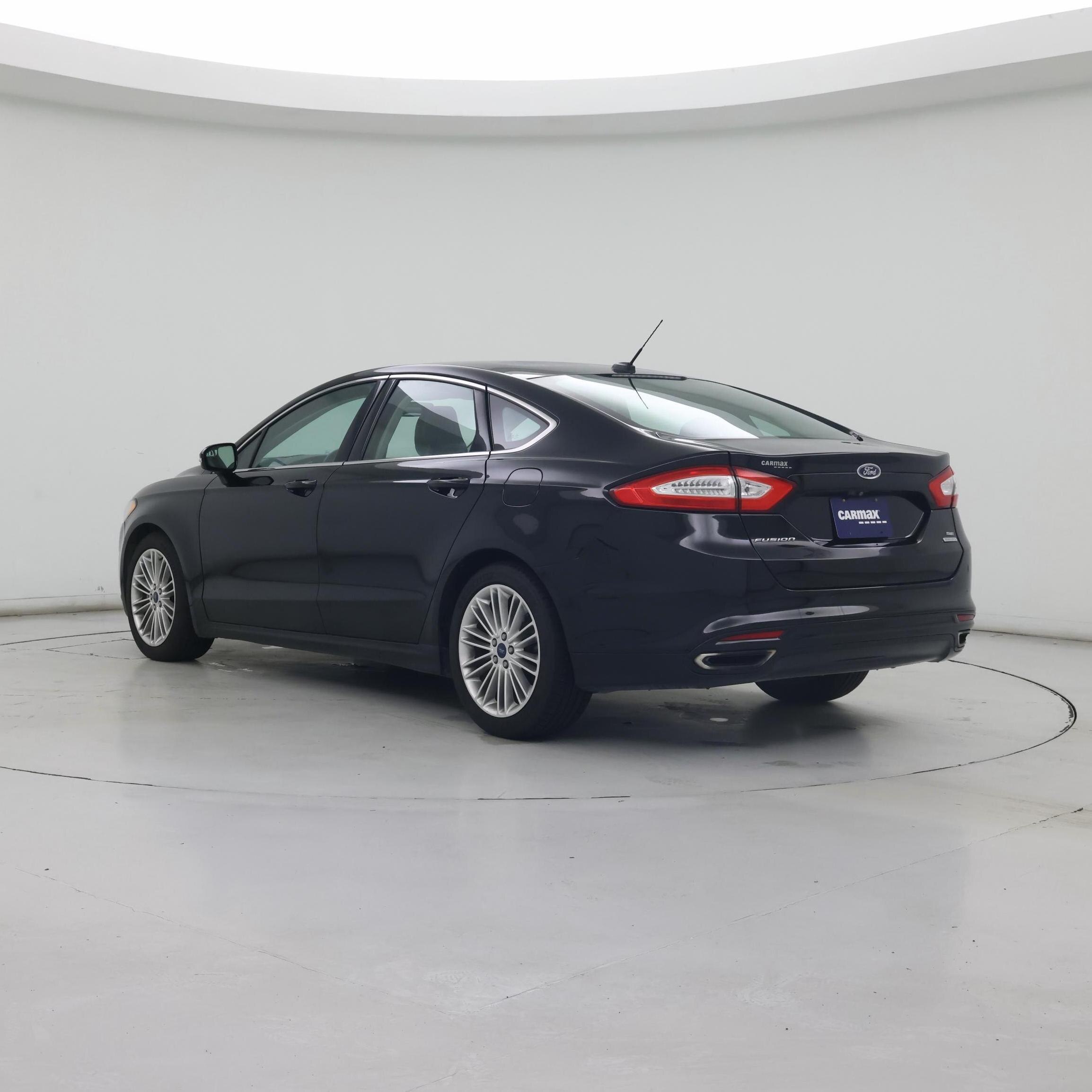 Thumbnail: 2016 Ford Fusion - 2
