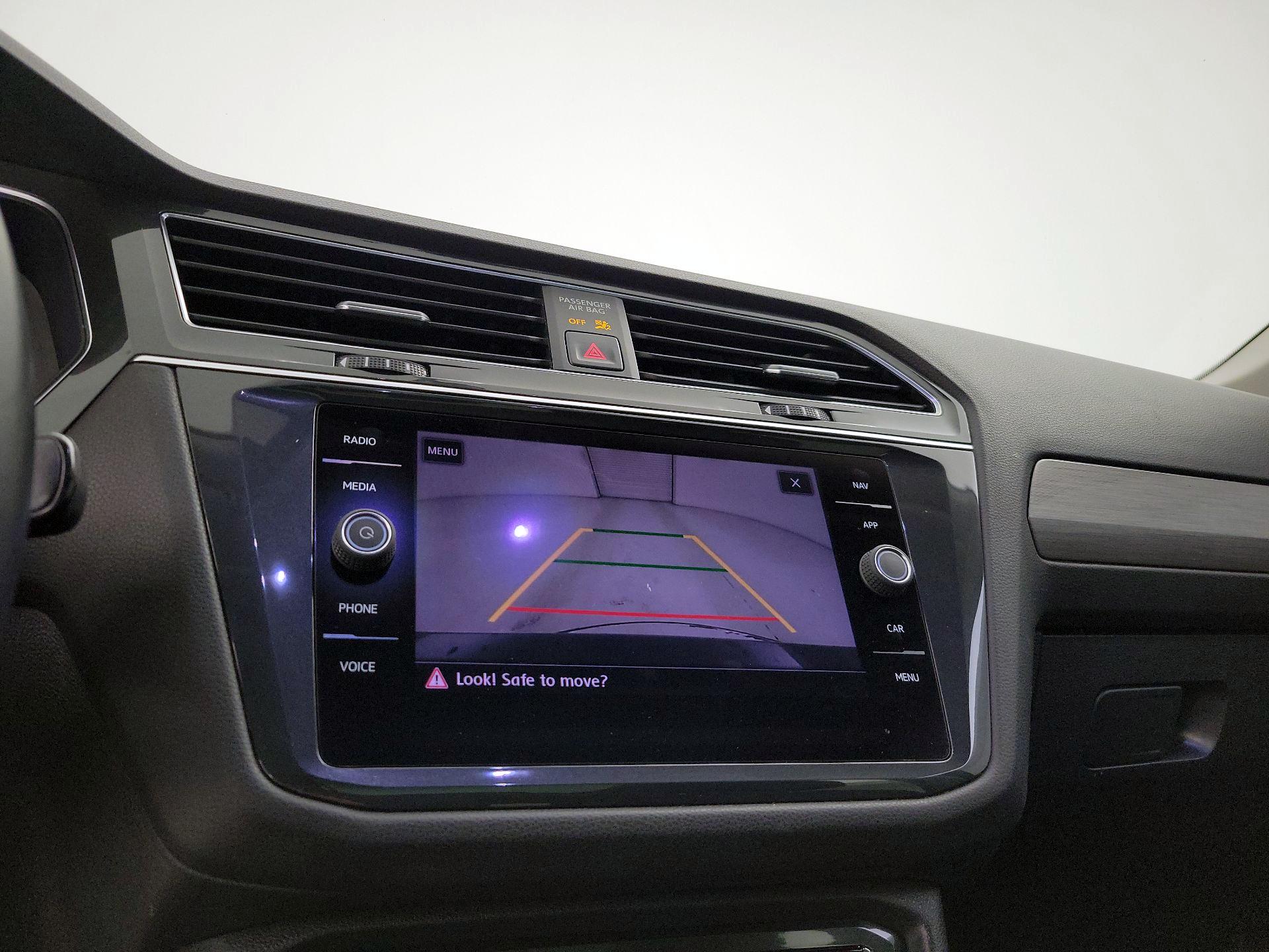Thumbnail: 2019 Volkswagen Tiguan - 15
