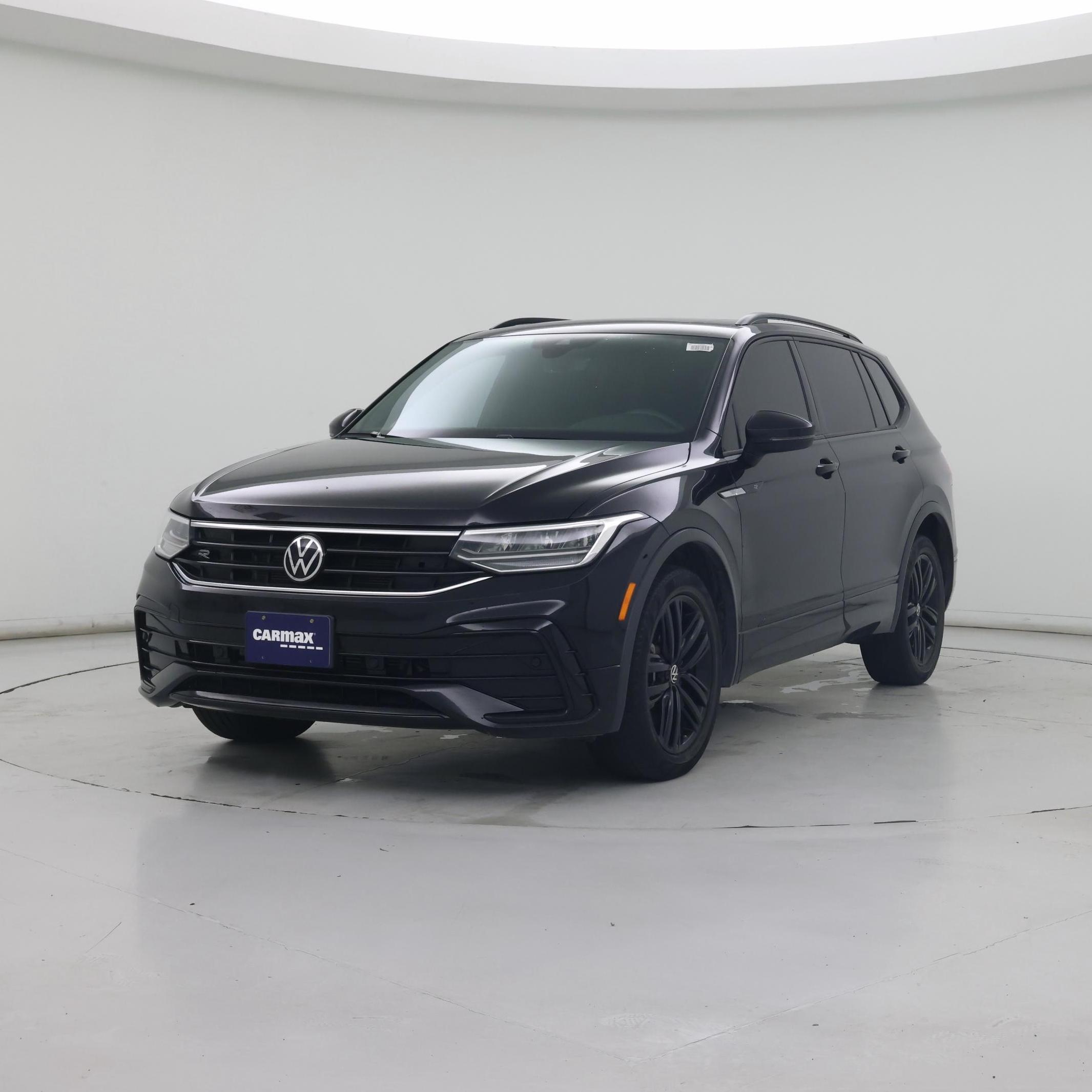 Thumbnail: 2022 Volkswagen Tiguan - 4