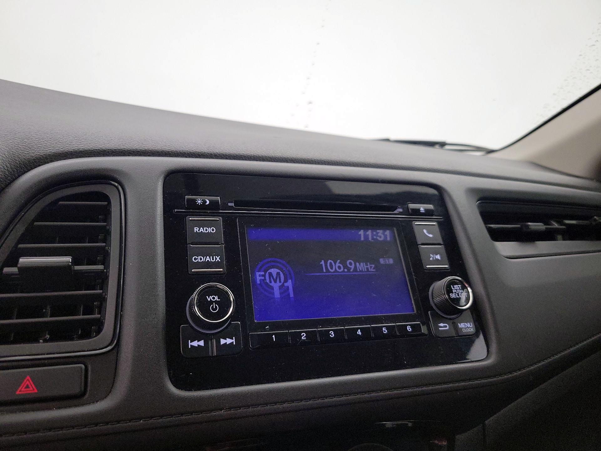 Thumbnail: 2016 Honda HR-V - 15