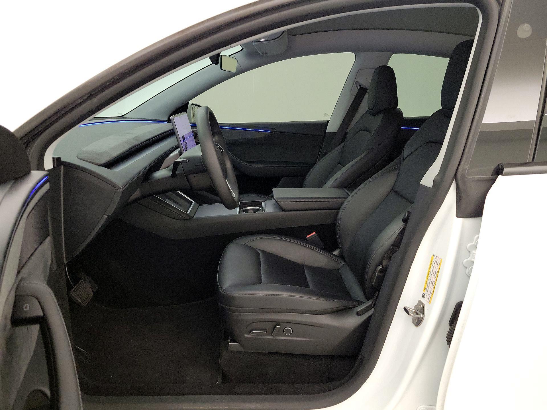 Thumbnail: 2026 Tesla Model Y - 11