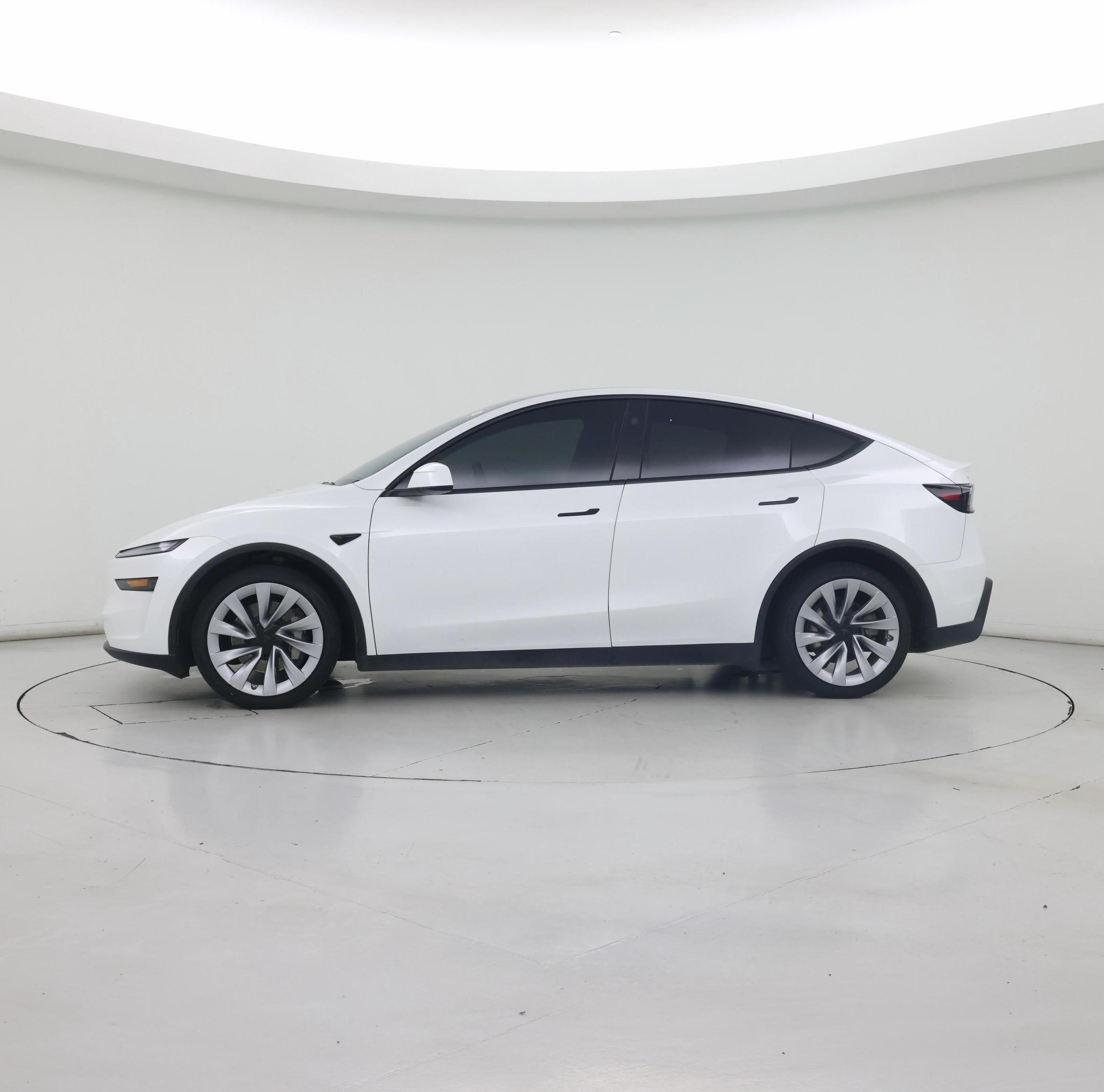 Thumbnail: 2026 Tesla Model Y - 3