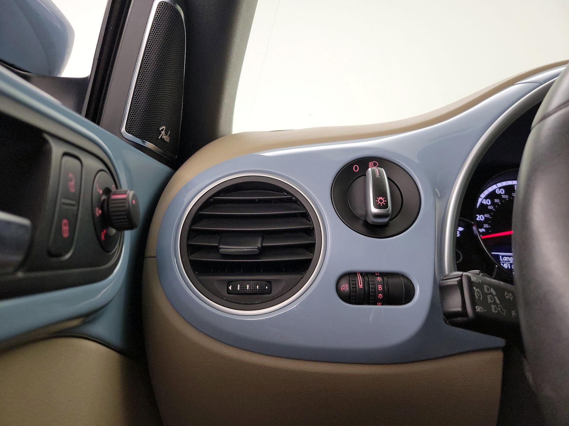 Thumbnail: 2014 Volkswagen Beetle - 13