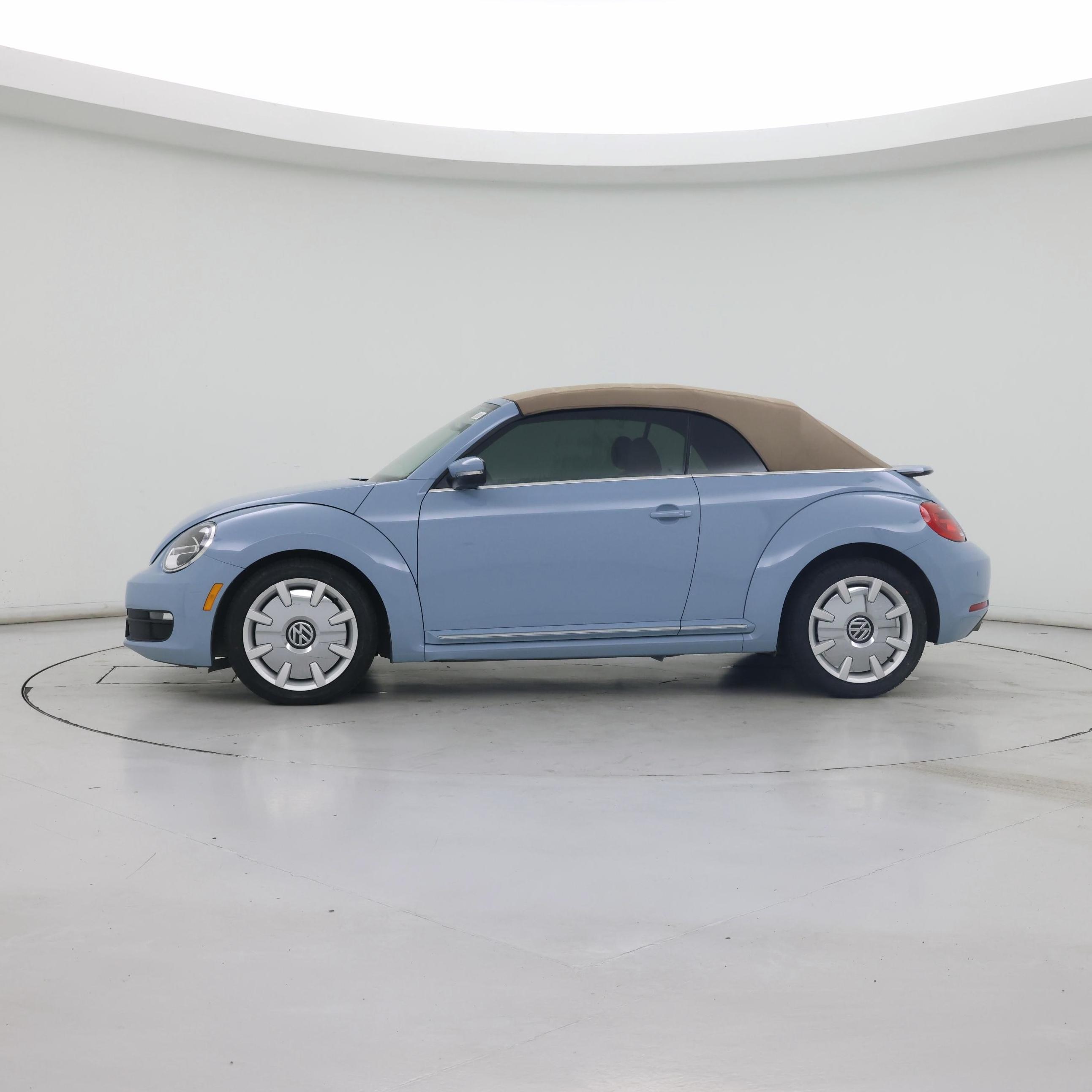 Thumbnail: 2014 Volkswagen Beetle - 3