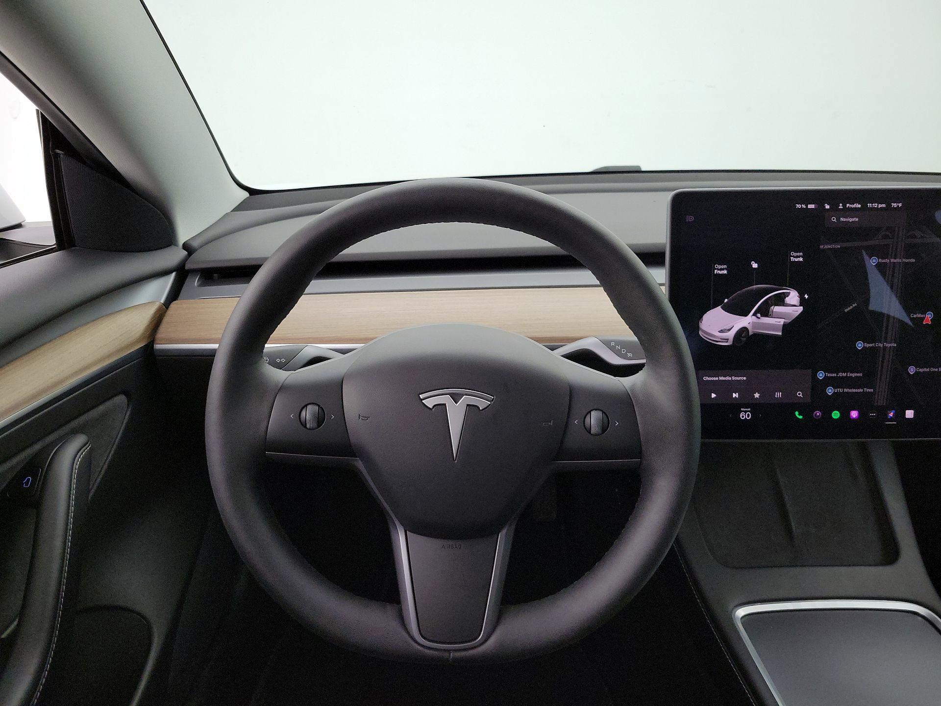 Thumbnail: 2021 Tesla Model 3 - 10
