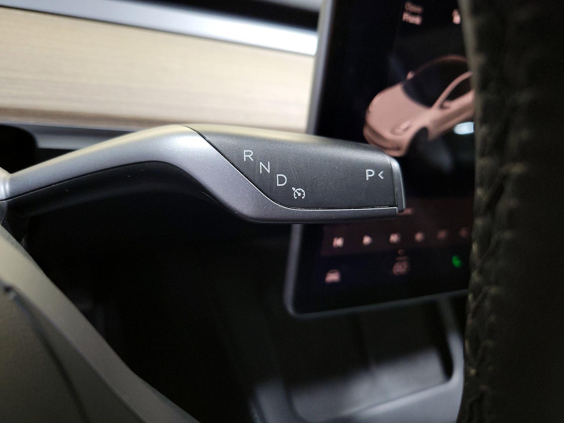Thumbnail: 2021 Tesla Model 3 - 17