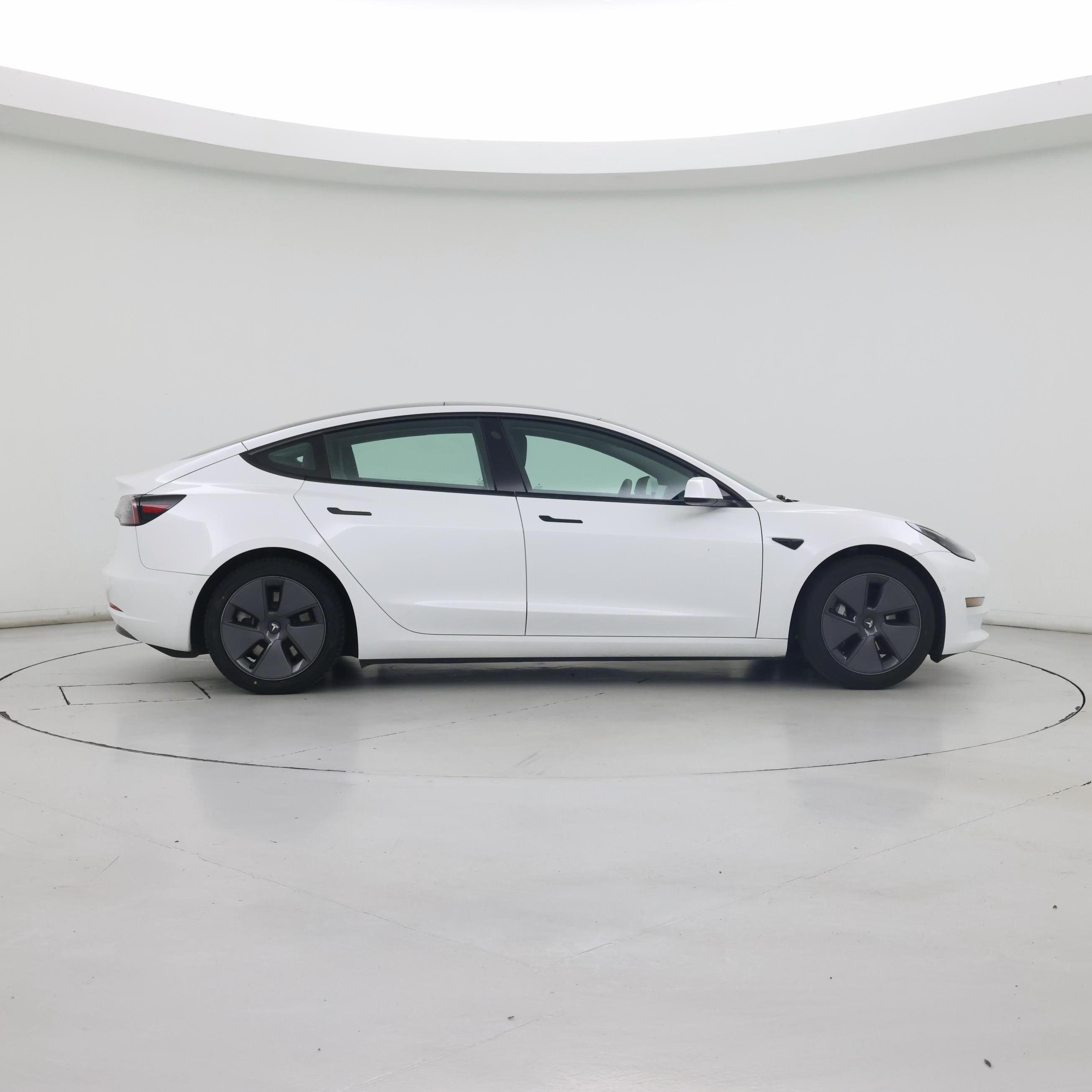 Thumbnail: 2021 Tesla Model 3 - 7