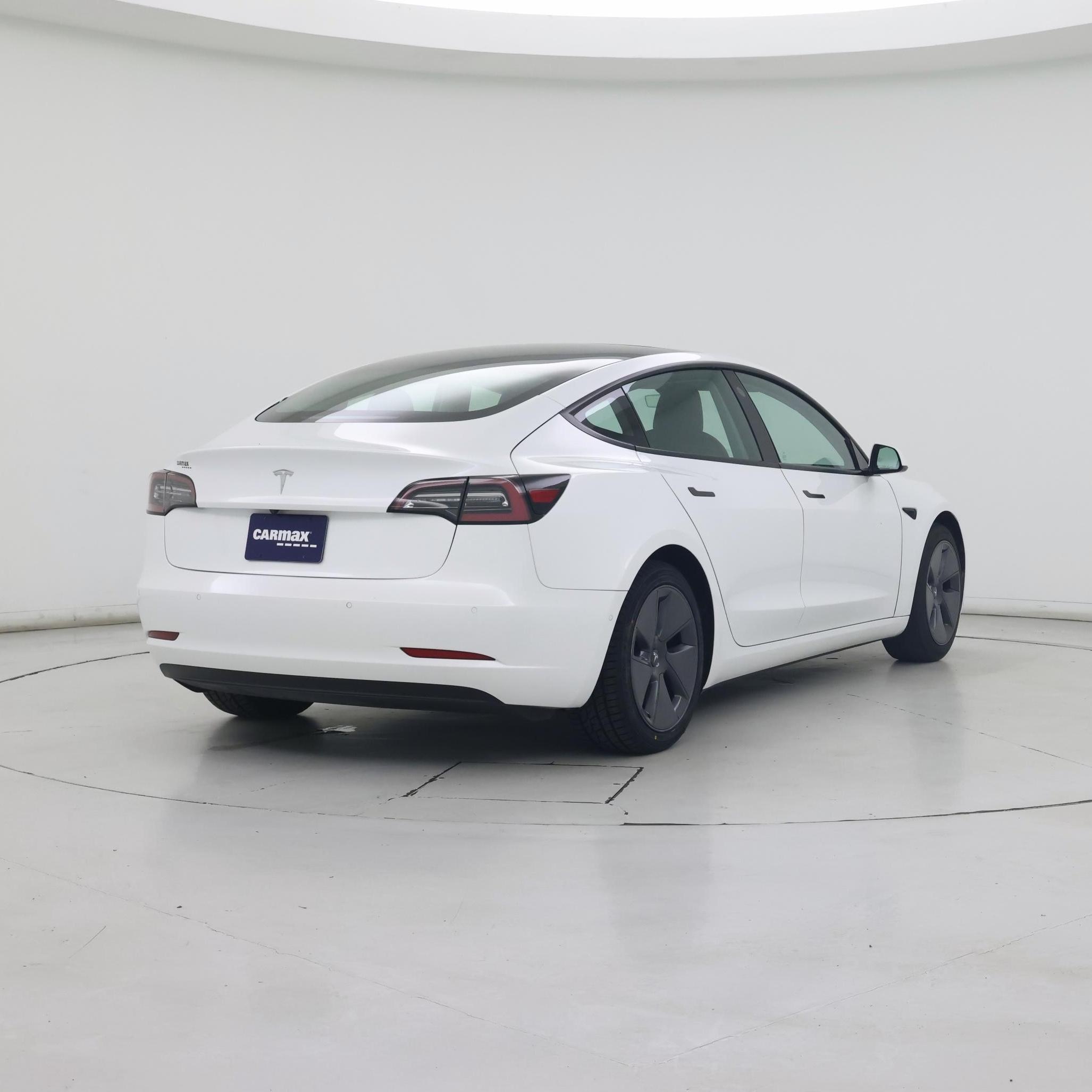 Thumbnail: 2021 Tesla Model 3 - 8