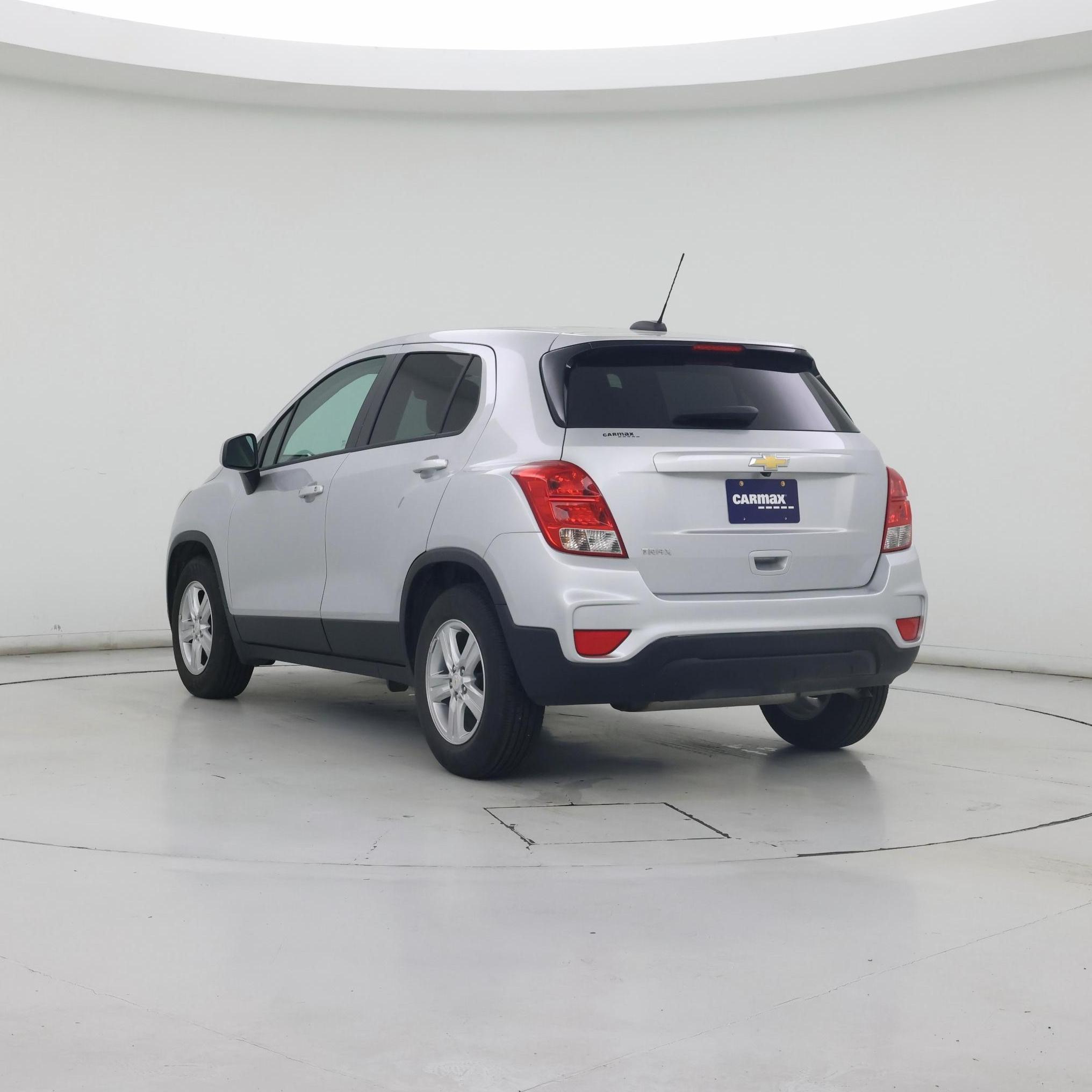 Thumbnail: 2022 Chevrolet Trax - 2