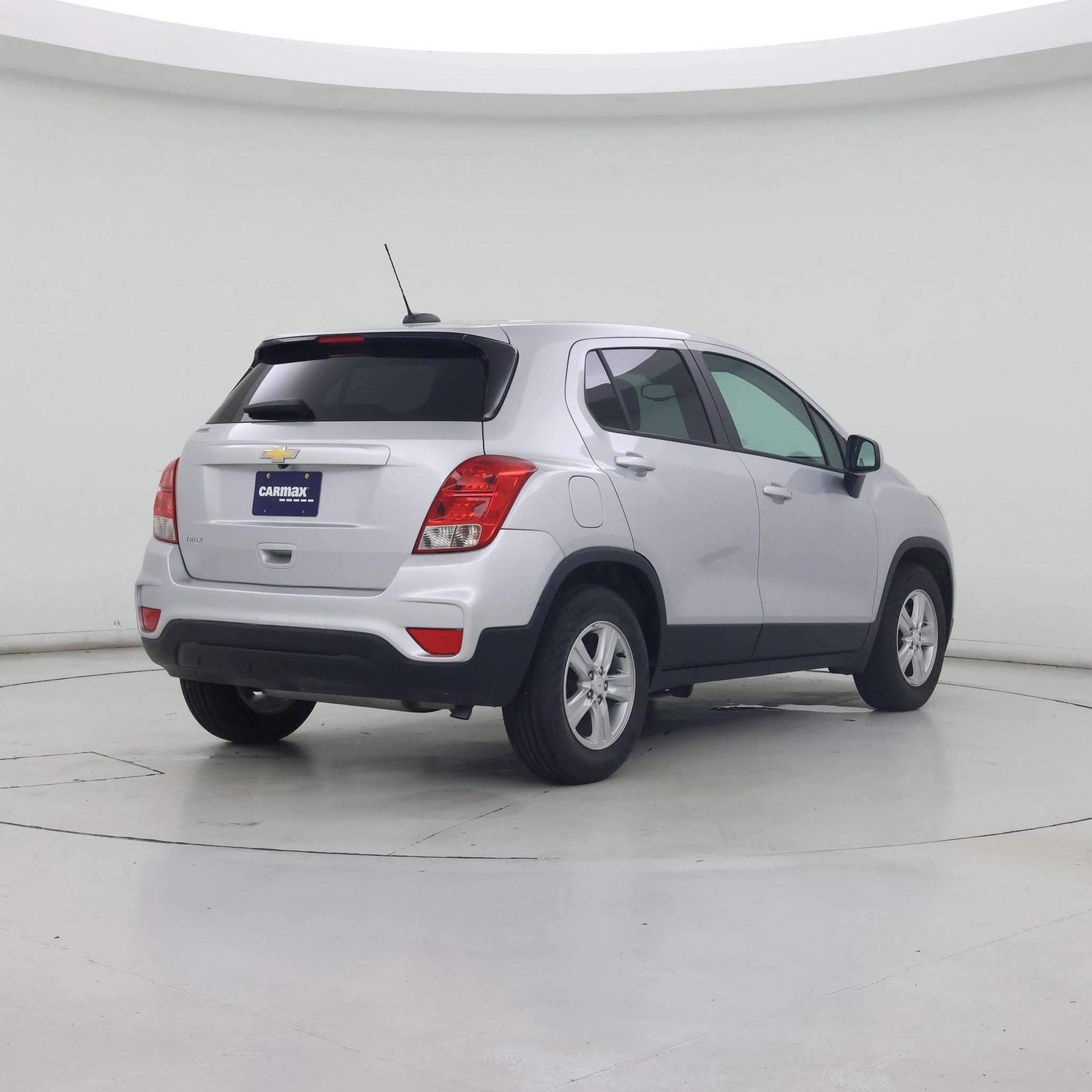 Thumbnail: 2022 Chevrolet Trax - 8
