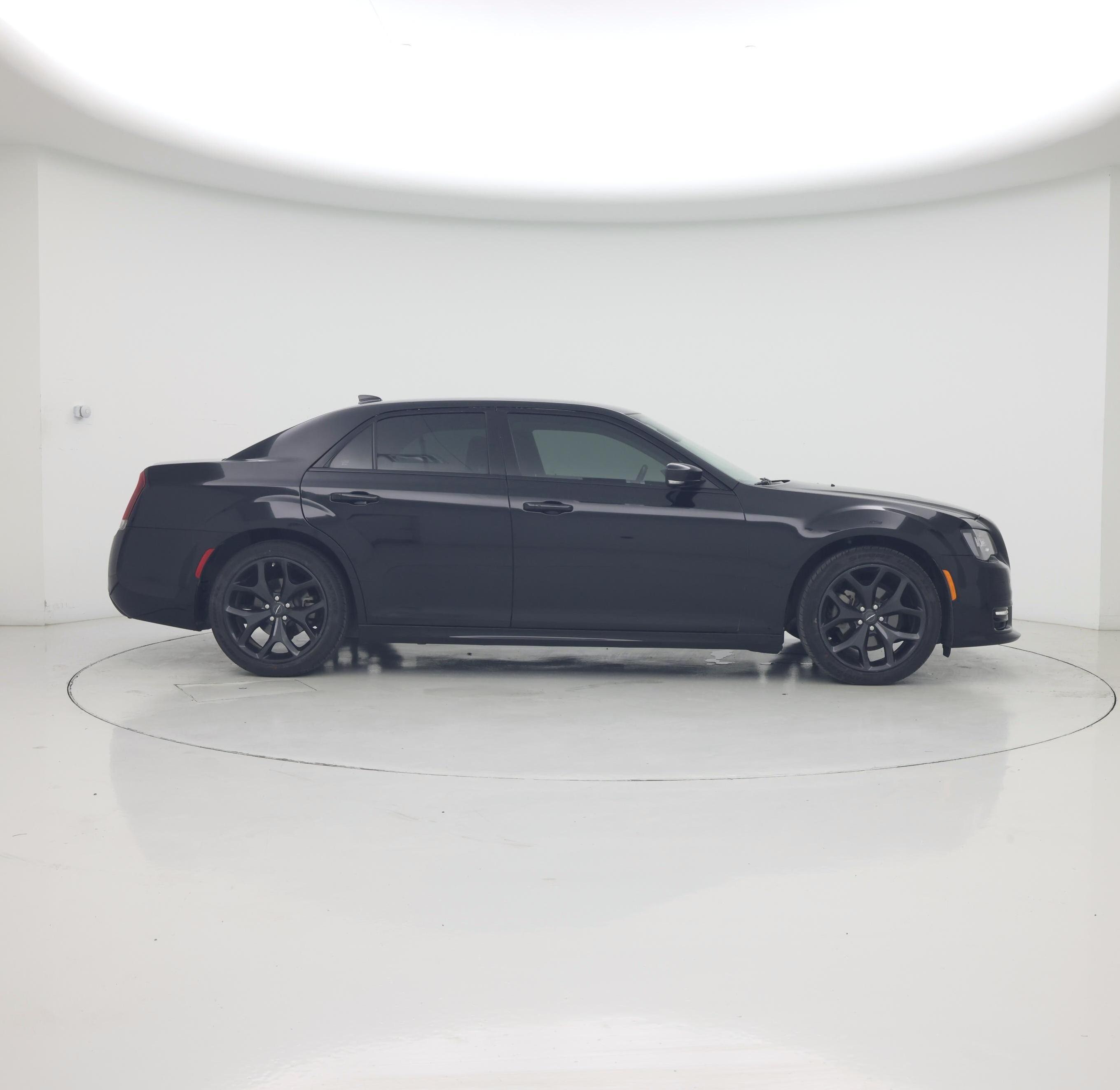 Thumbnail: 2022 Chrysler 300 - 7