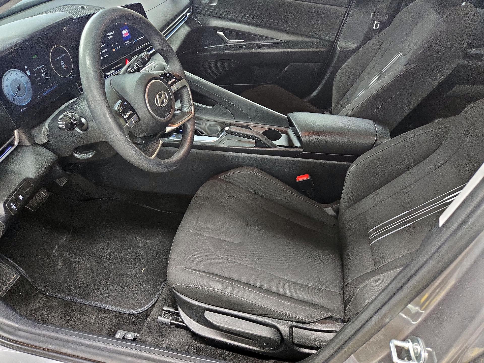 Thumbnail: 2024 Hyundai Elantra - 11