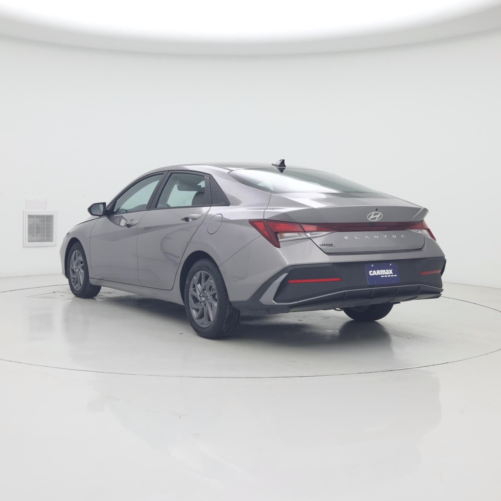 Thumbnail: 2024 Hyundai Elantra - 2