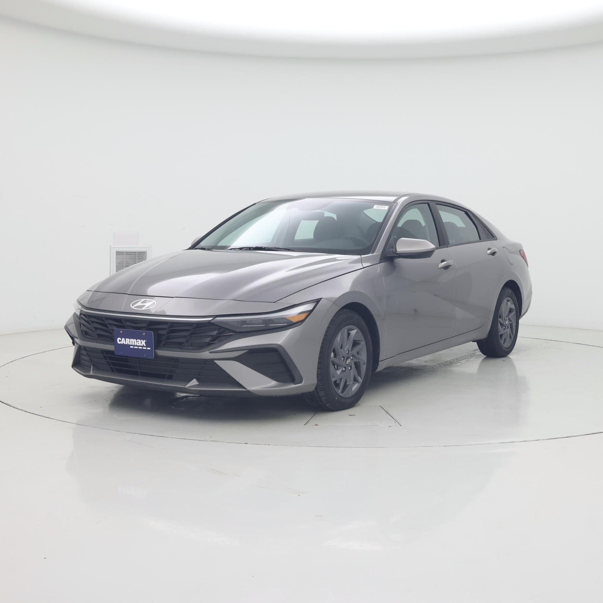 Thumbnail: 2024 Hyundai Elantra - 4