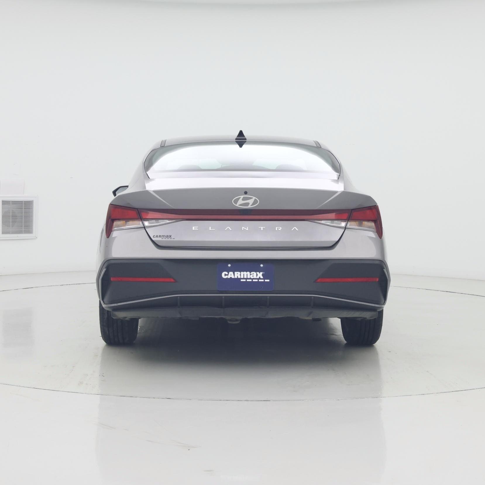 Thumbnail: 2024 Hyundai Elantra - 6