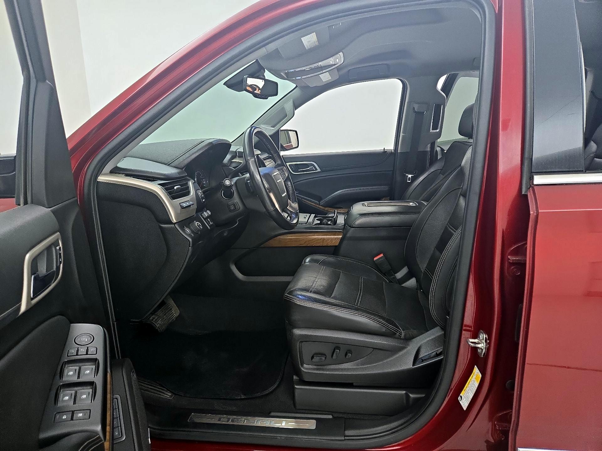 Thumbnail: 2020 GMC Yukon XL - 11