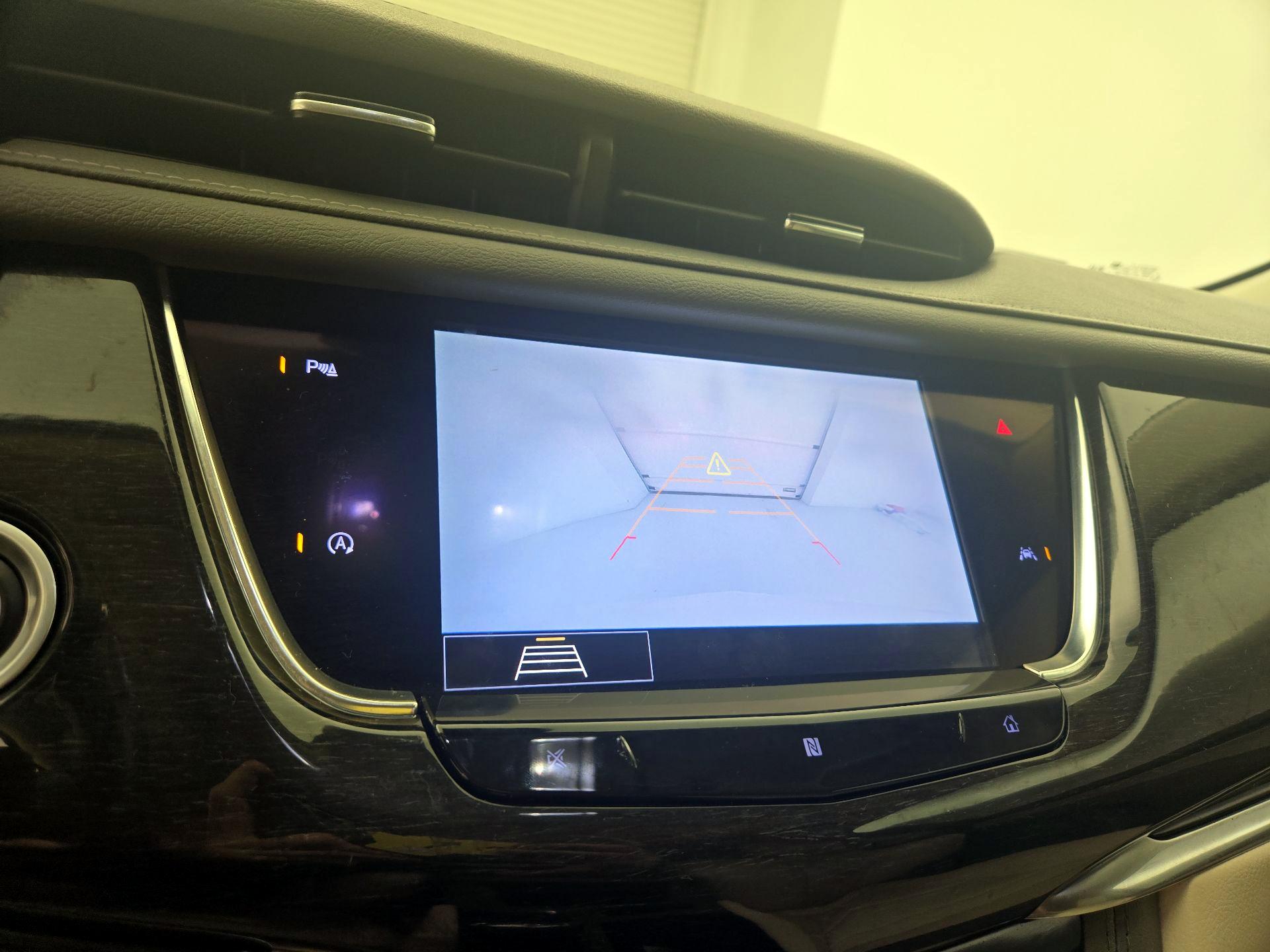 Thumbnail: 2020 Cadillac XT6 - 15